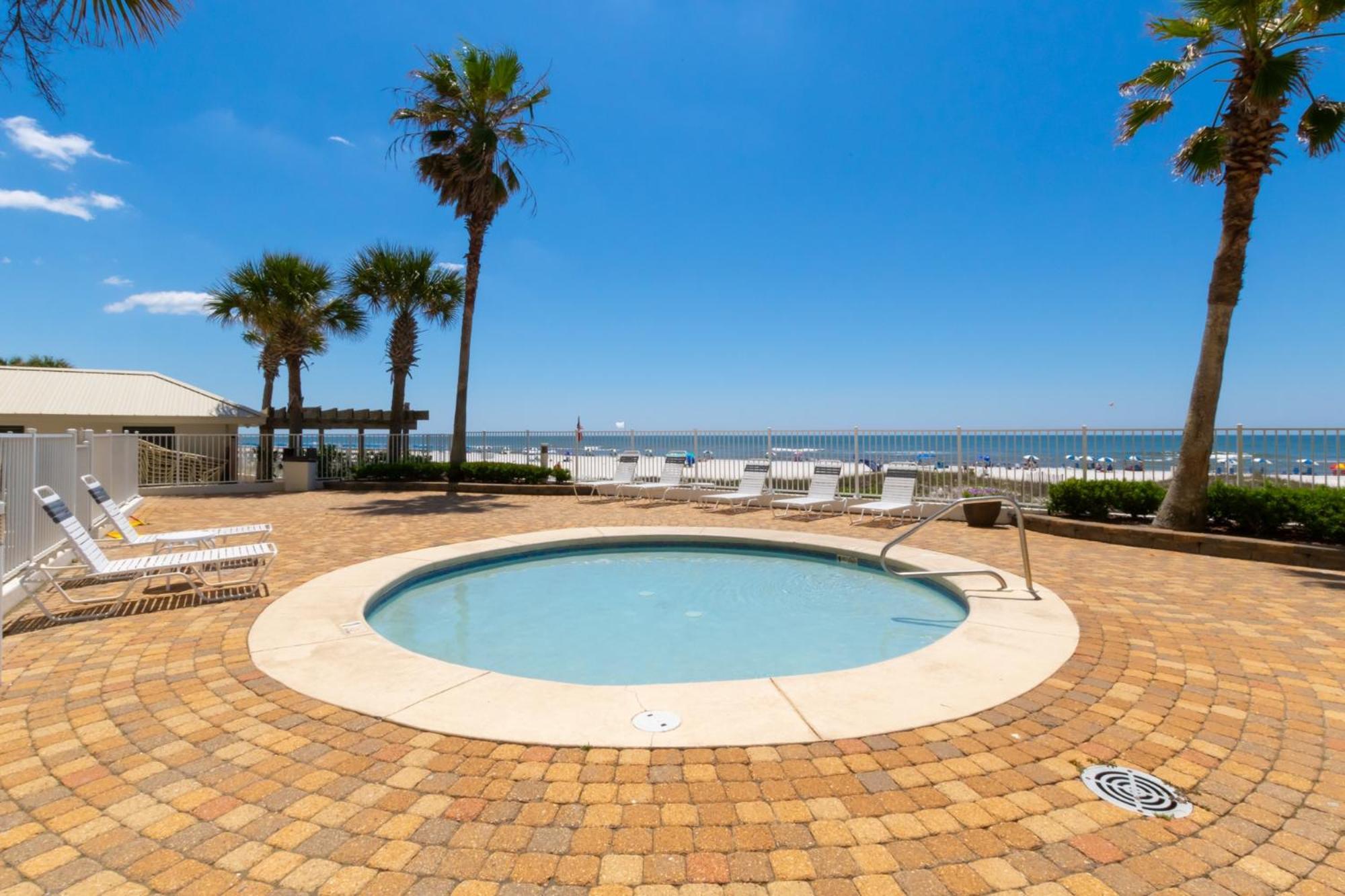 Windward Pointe *