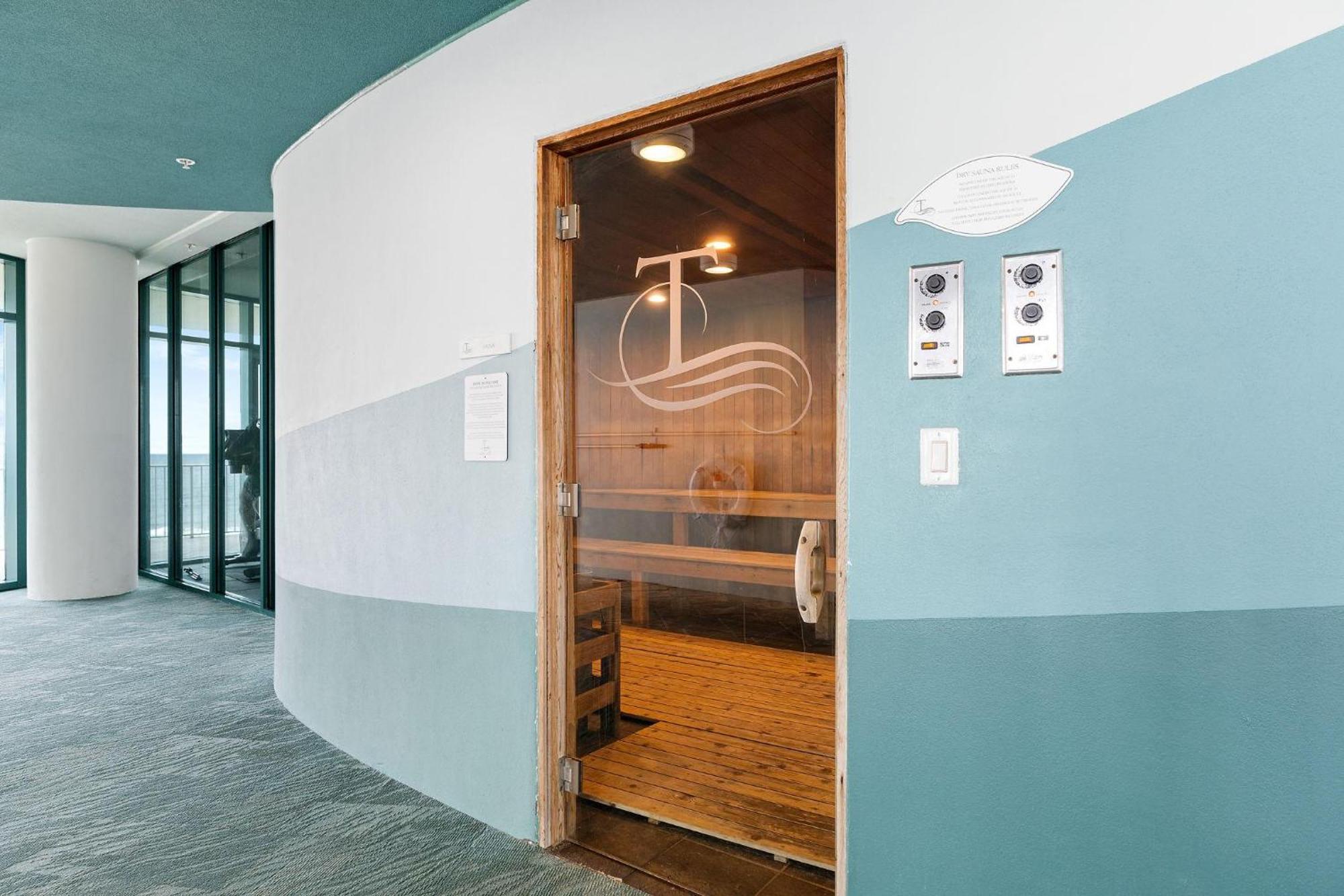 Turquoise C406 Holiday home