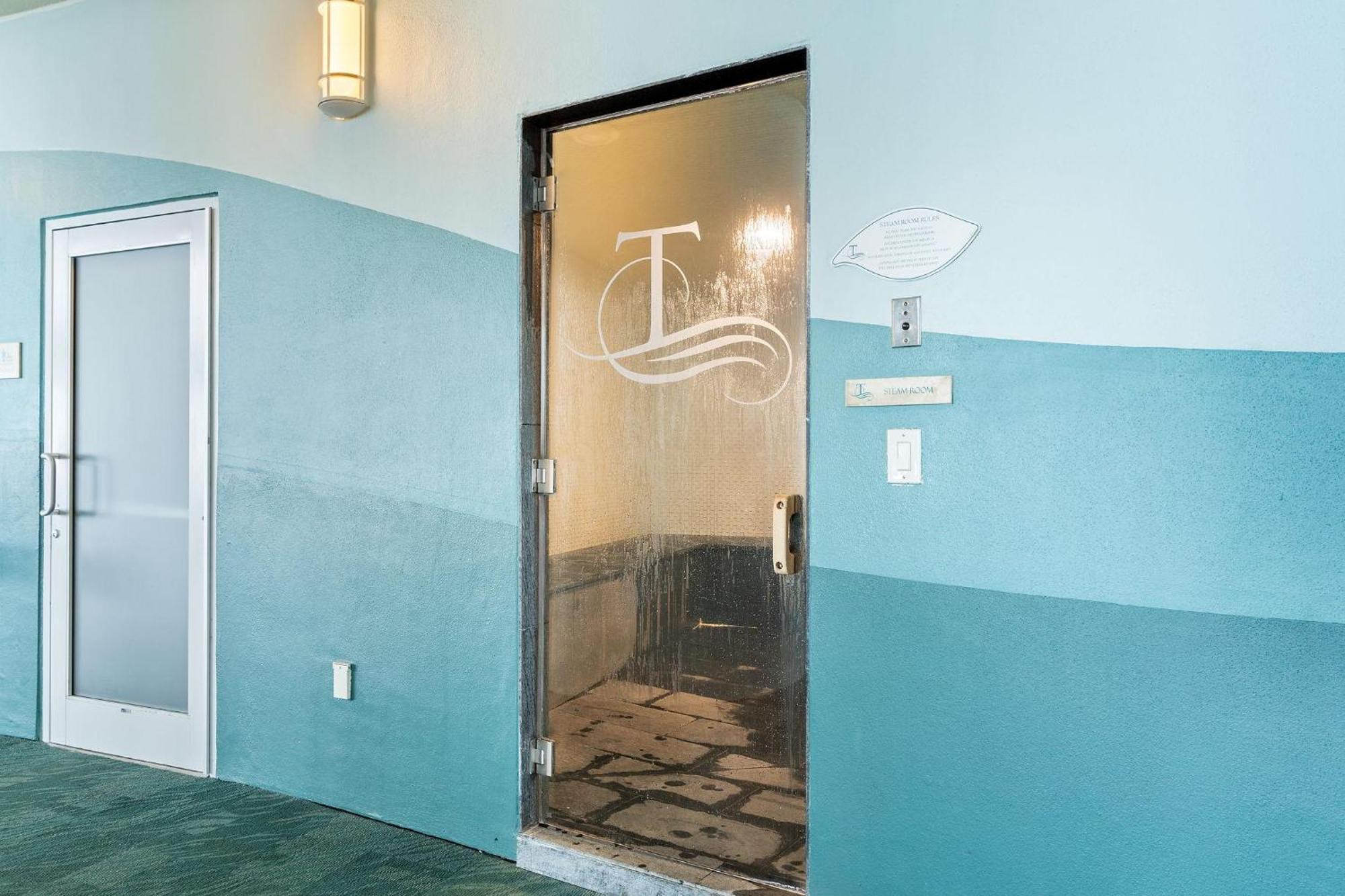 Turquoise D1703 *
