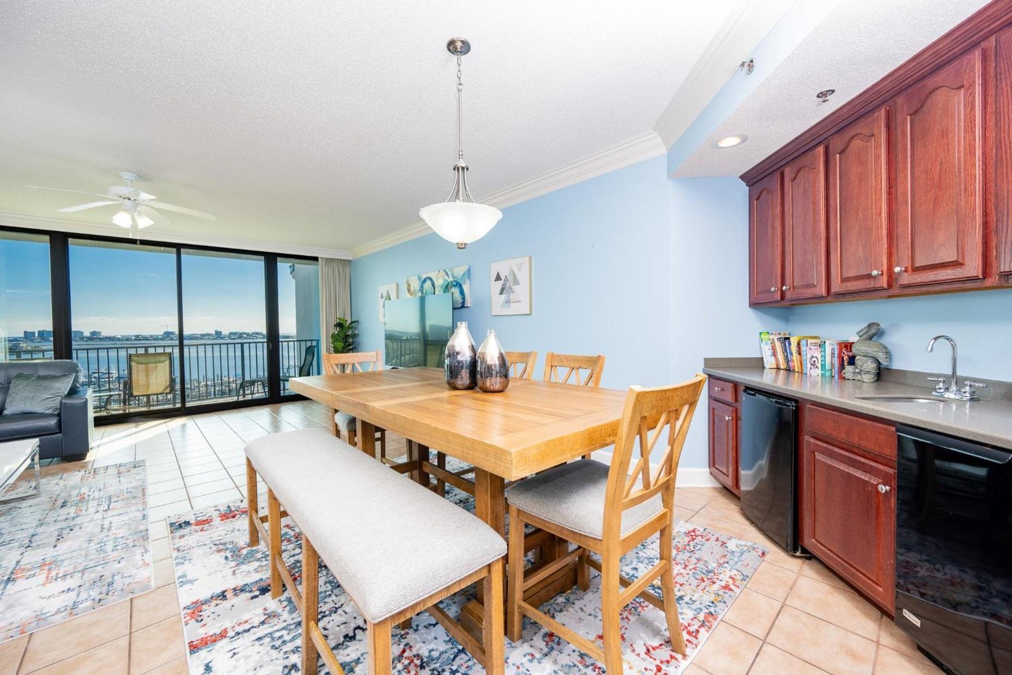 Apartment Phoenix On The Bay 2 By Brett Robinson Vacations