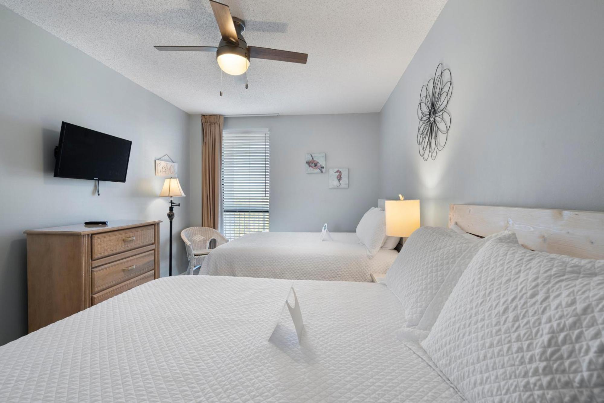 Pelican Pointe 905 By Liquid Life Apartment *