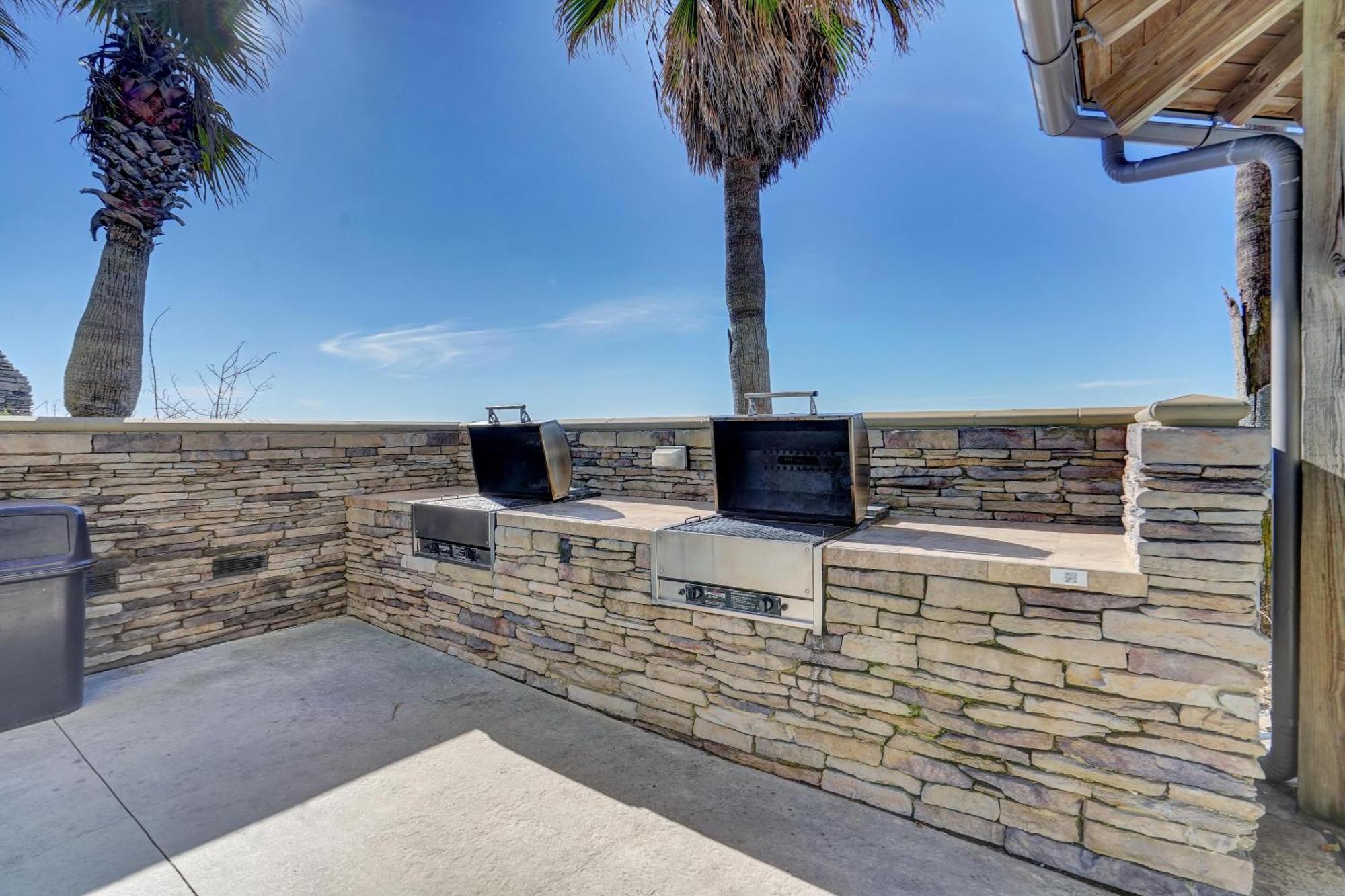 Escapes To The Shores 1005 By Liquid Life Orange Beach