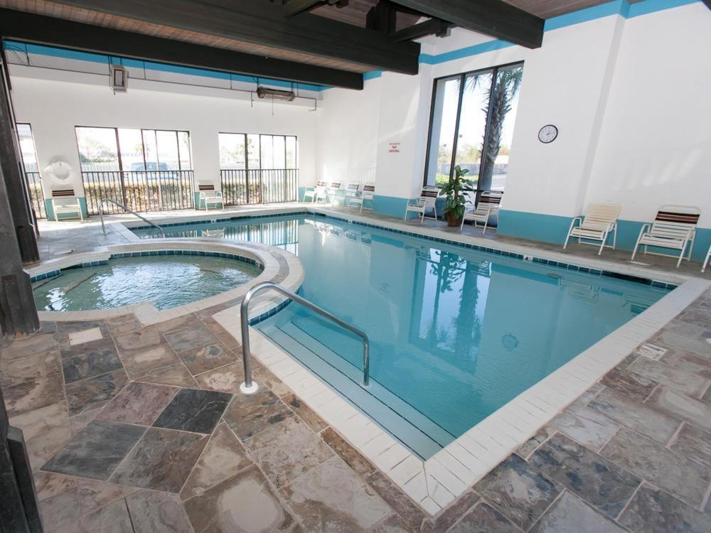 Shoalwater 703 By Liquid Life Orange Beach
