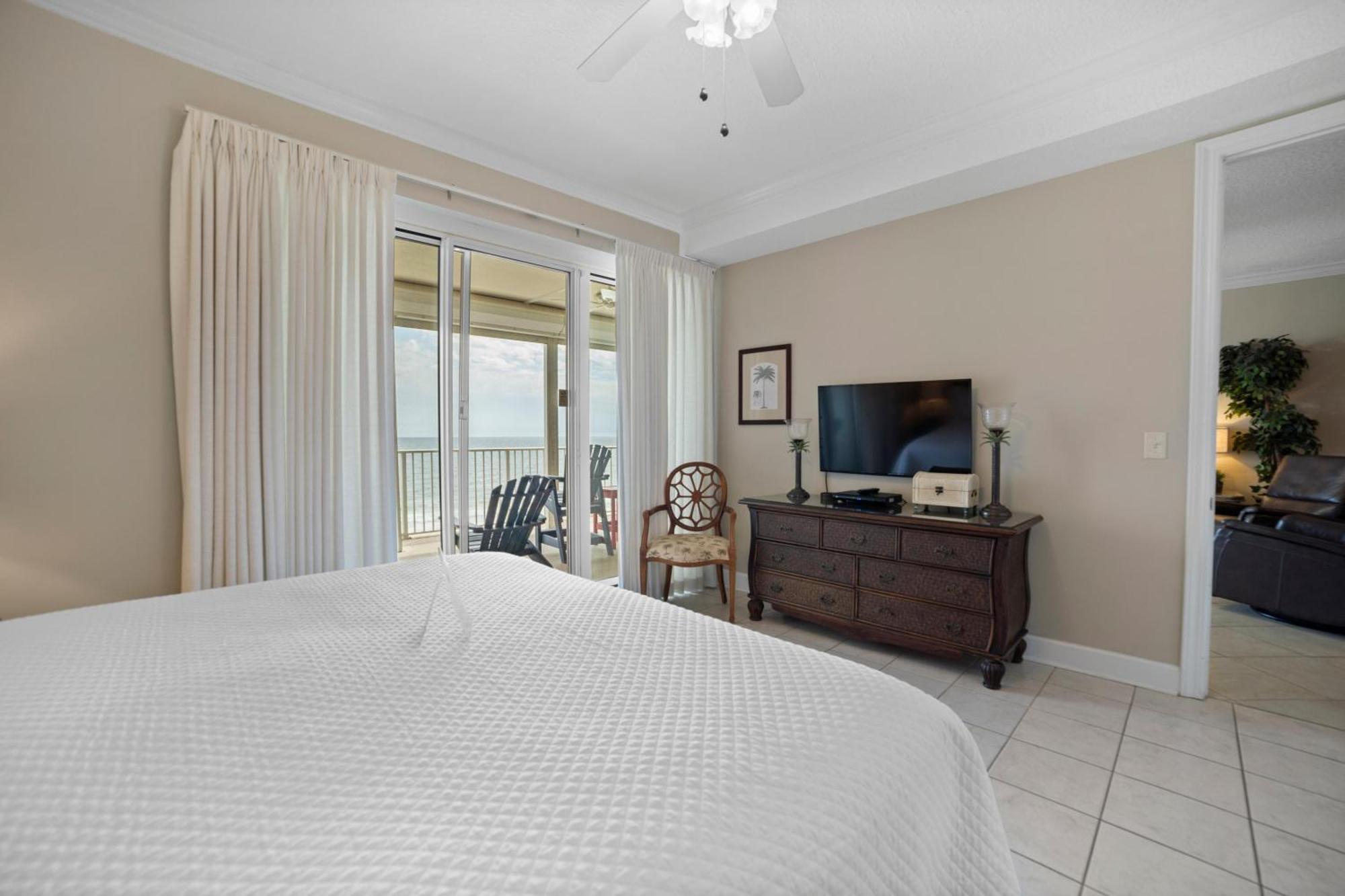 Regency Isle 608 By Liquid Life Apartment