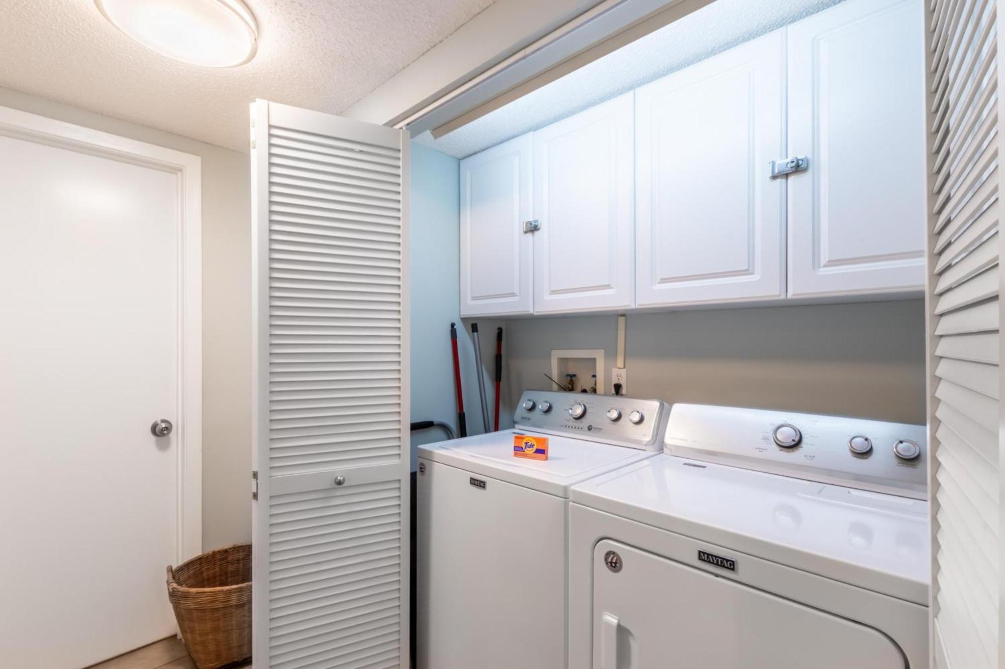 Apartment Romar Place 505 By Liquid Life
