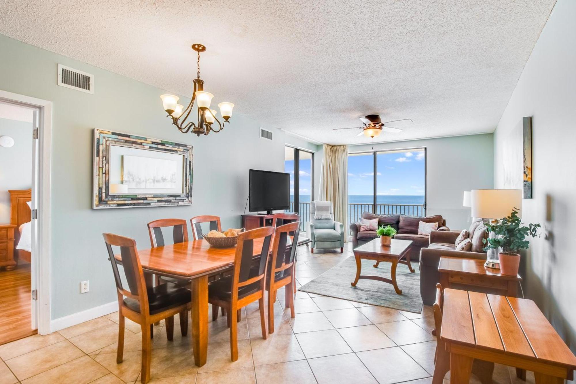 Romar Place 505 By Liquid Life Apartment