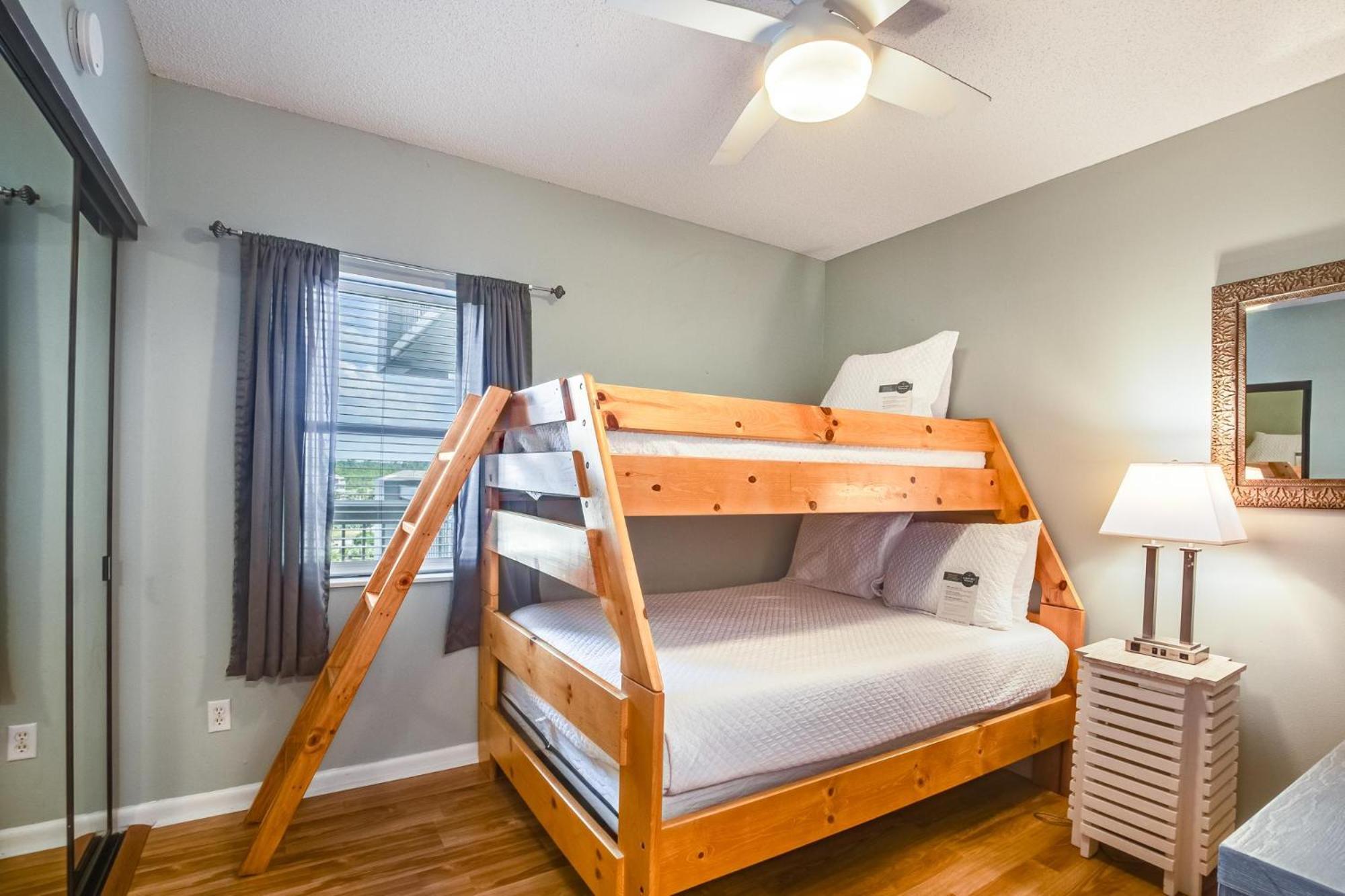 Romar Place 505 By Liquid Life *