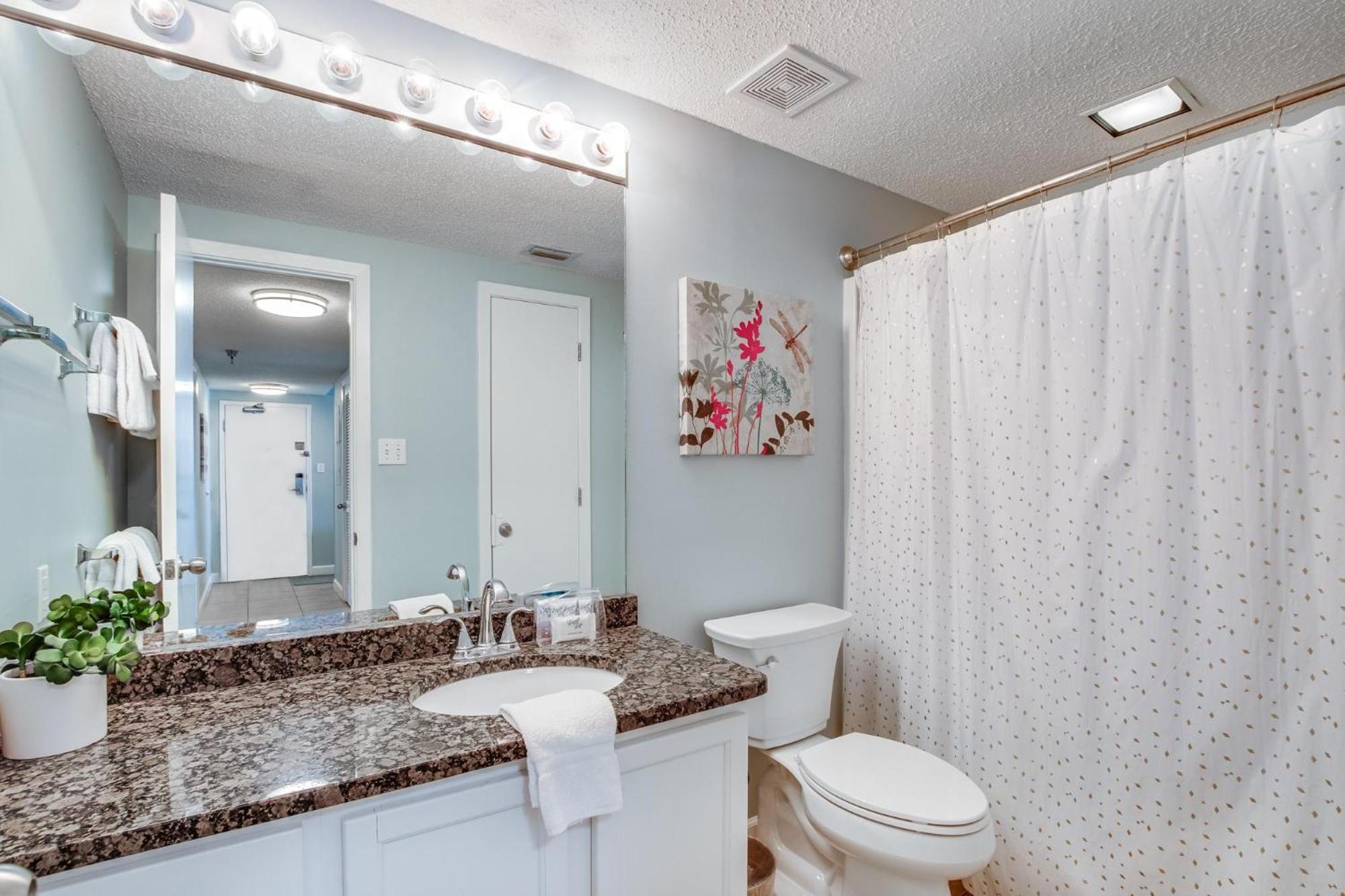 Apartment Romar Place 505 By Liquid Life