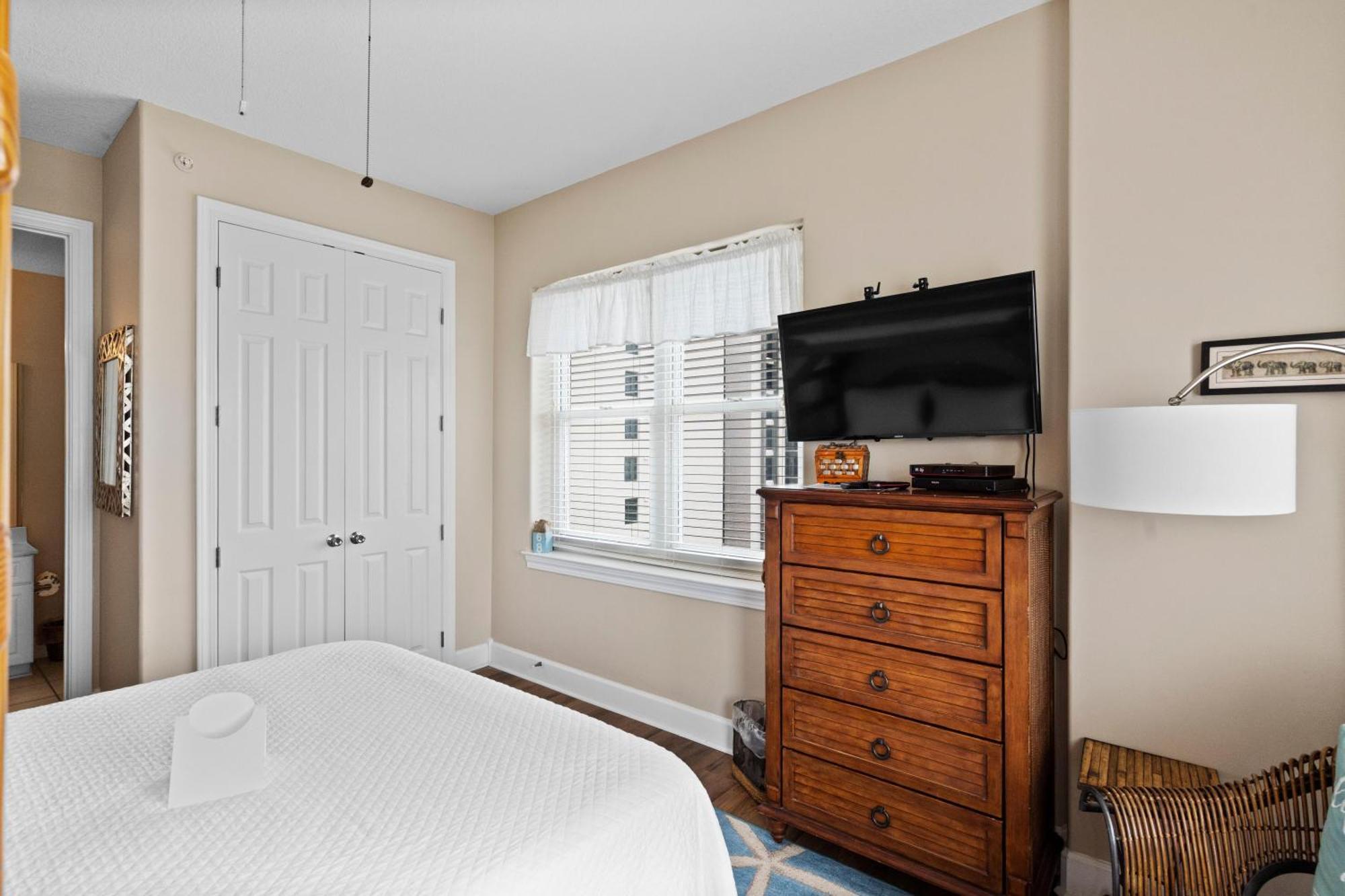 Regency Isle 812 By Liquid Life Orange Beach
