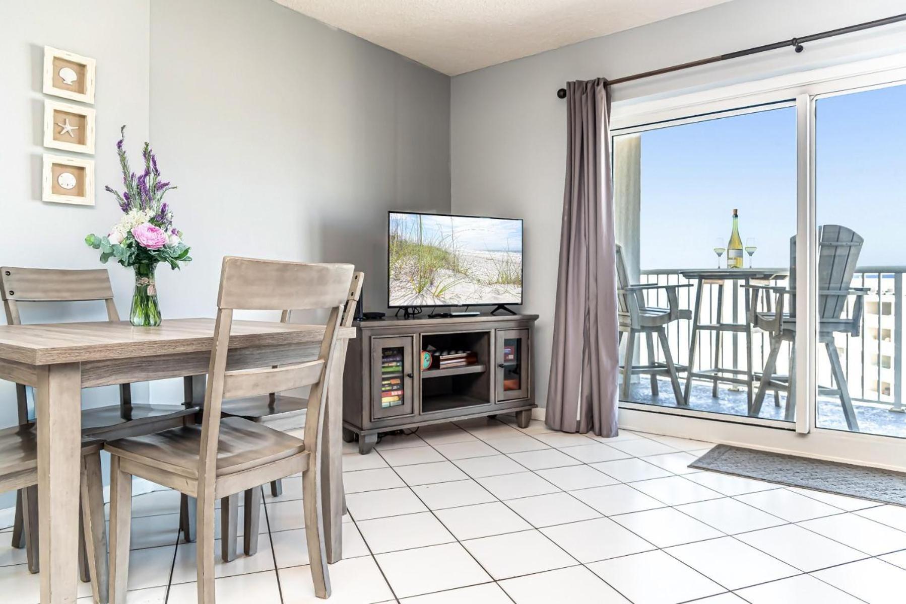 Tradewinds 908 Holiday home *