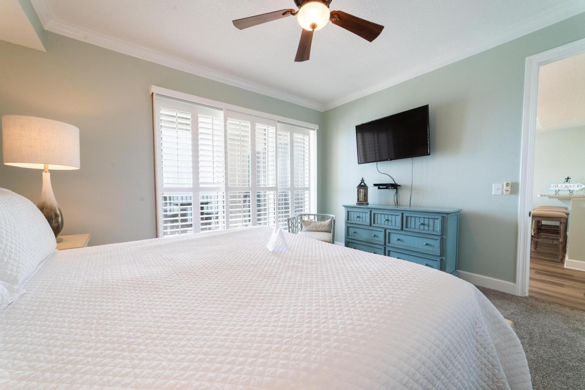 Regency Isle 1102 Penthouse By Liquid Life Apartment