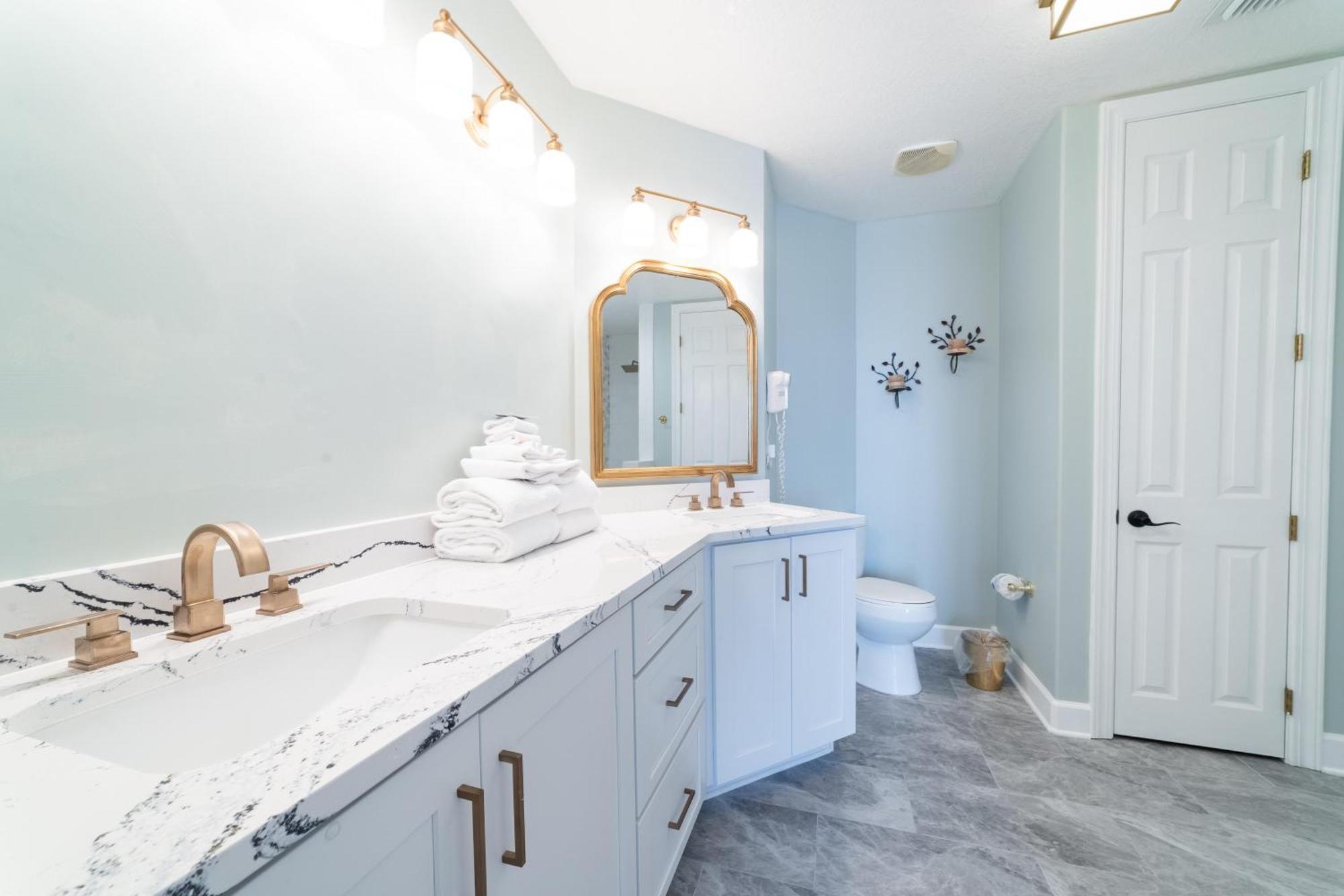 Regency Isle 1102 Penthouse By Liquid Life * Orange Beach
