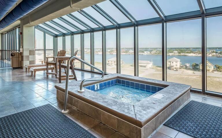 Apartment Phoenix Ix 1101 By Liquid Life