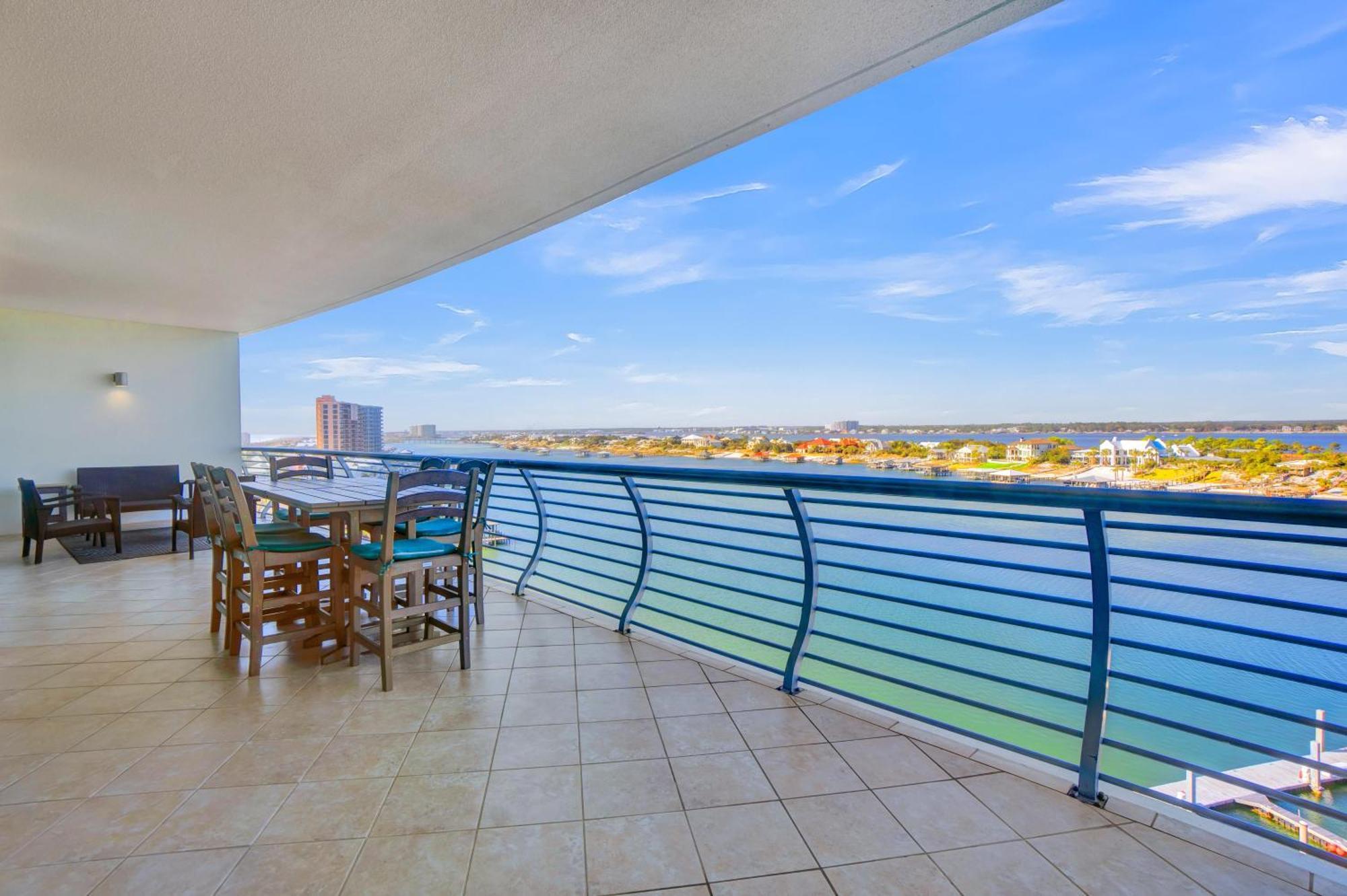 Bella Luna 804 By Liquid Life Orange Beach