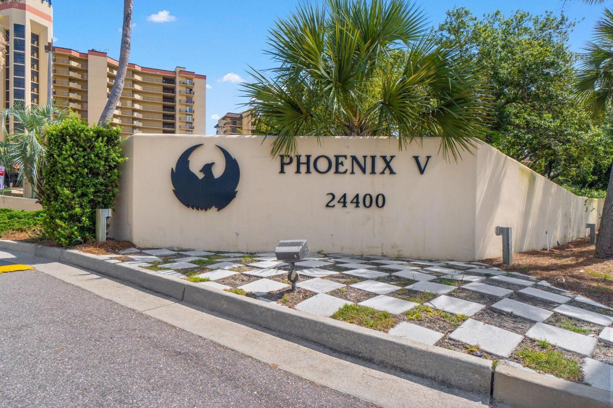 Phoenix 5 102 *