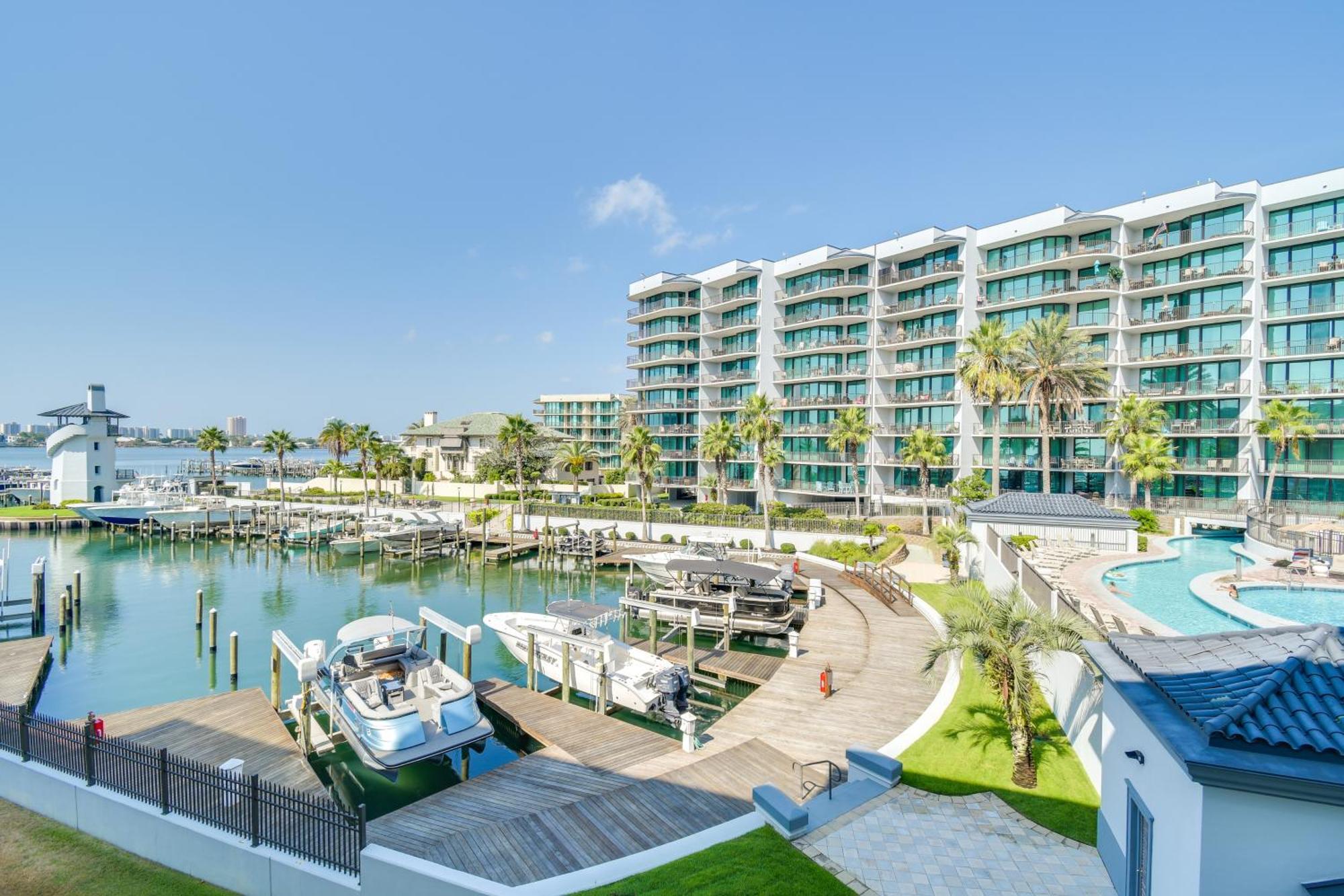 Apartment Waterfront Orange With Bayside Balcony! *