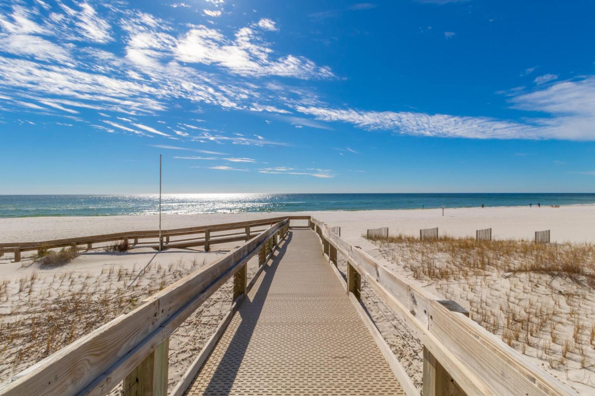 Phoenix I 1085 Orange Beach