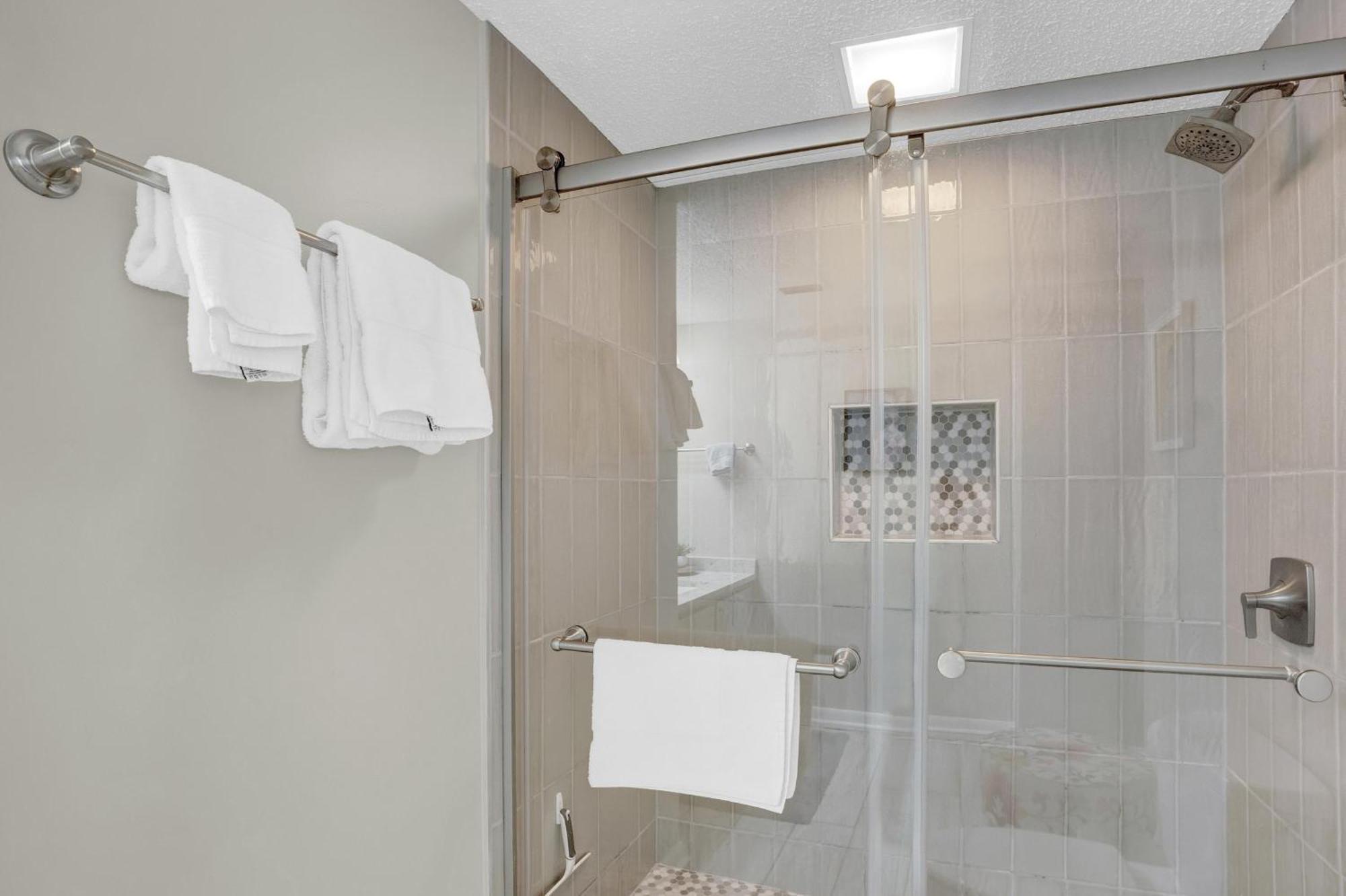 Shoalwater 204 By Liquid Life Apartment Orange Beach