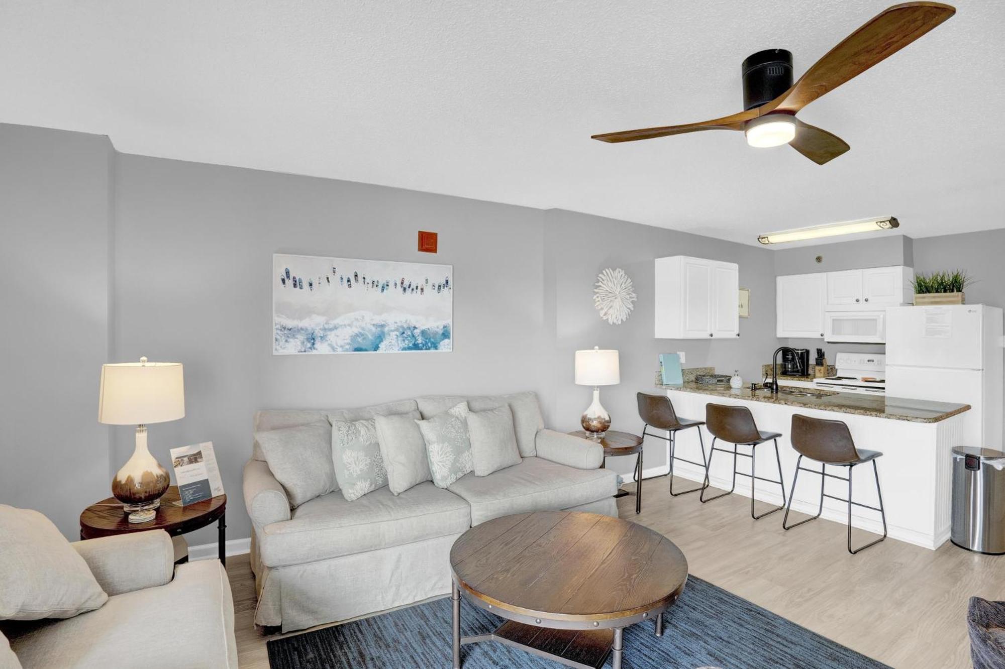Tradewinds 808 *