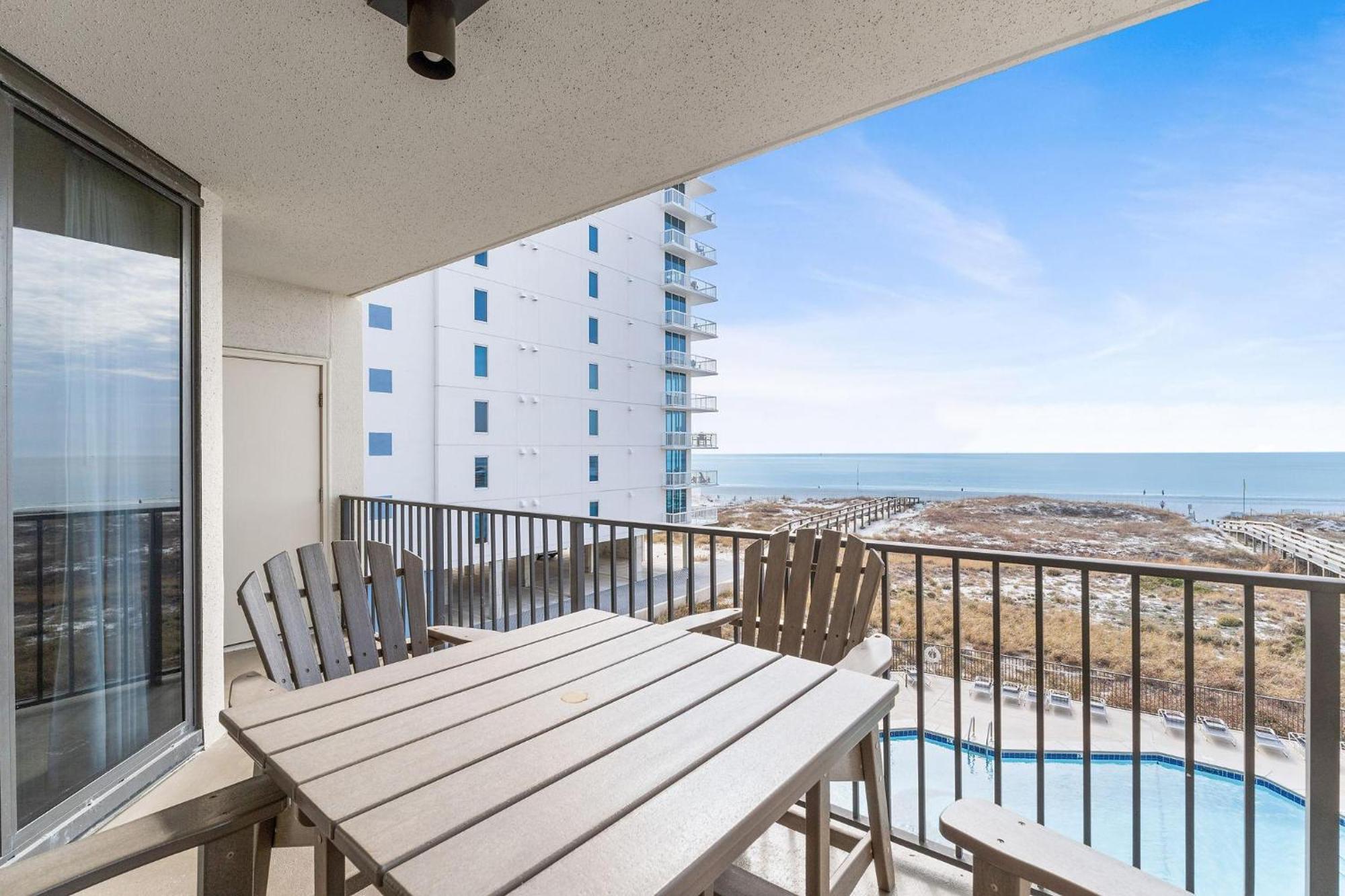 Phoenix 8 305 Orange Beach