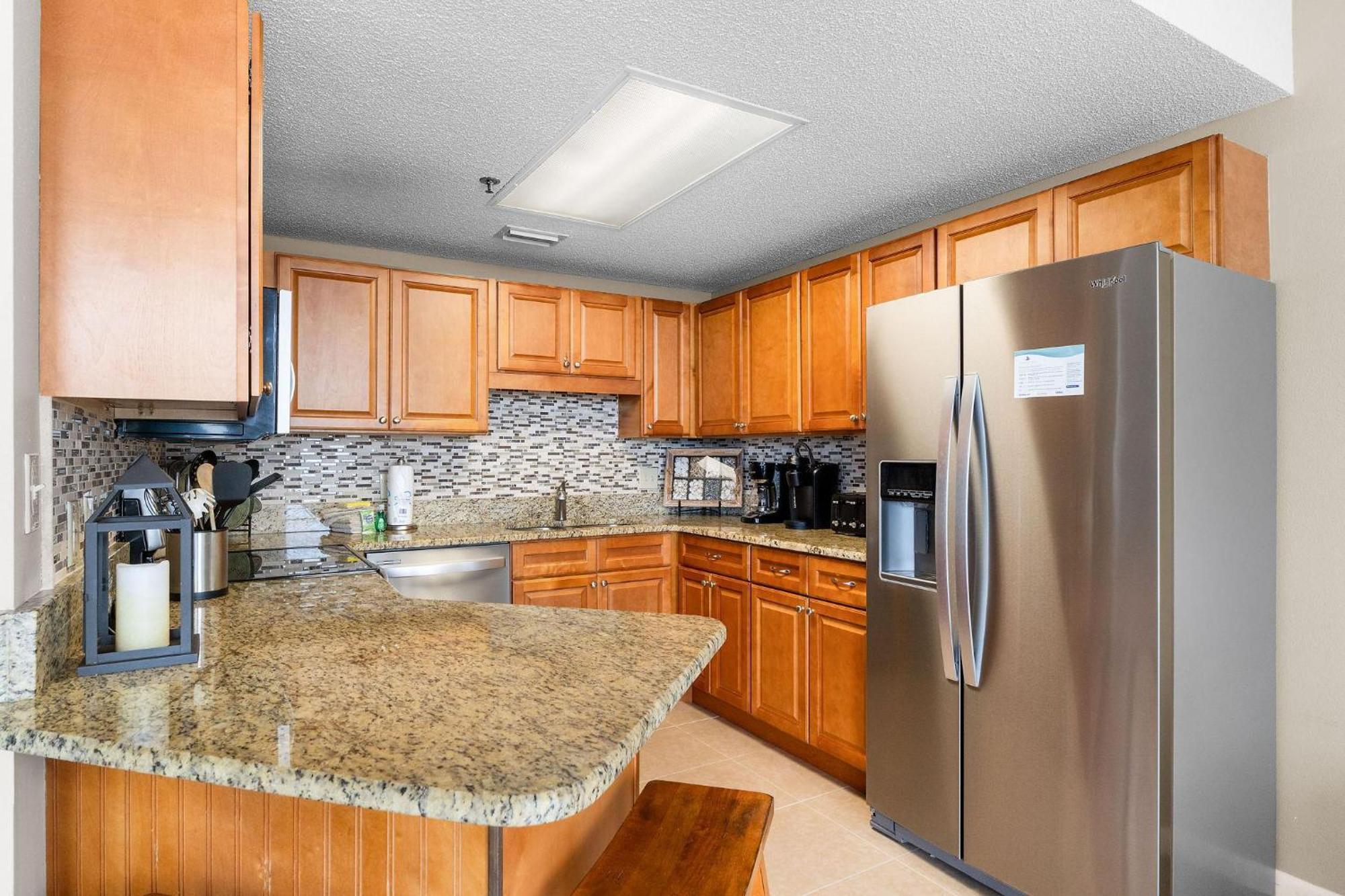Phoenix 8 305 Orange Beach