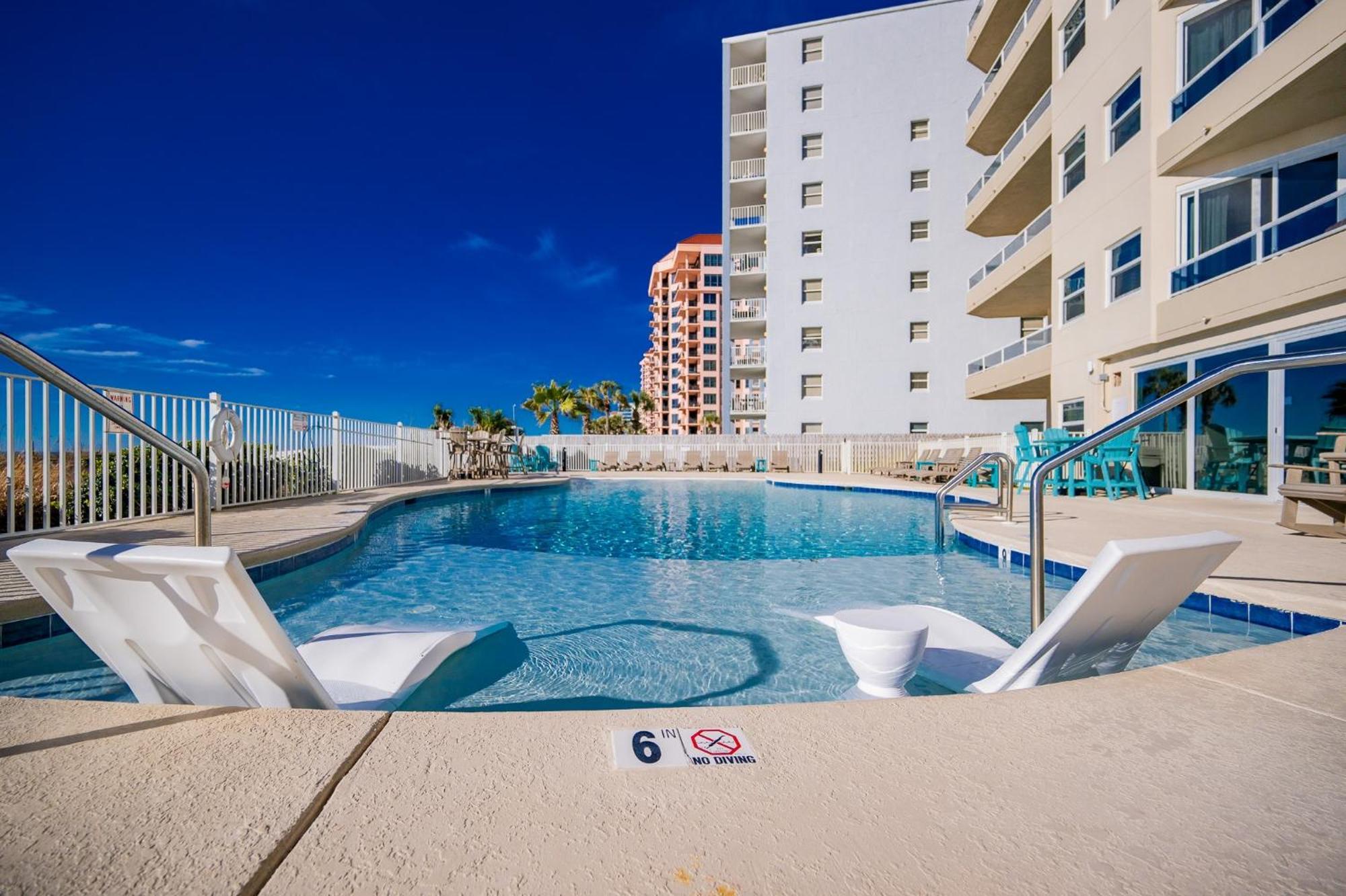 Enclave 405 Apartment