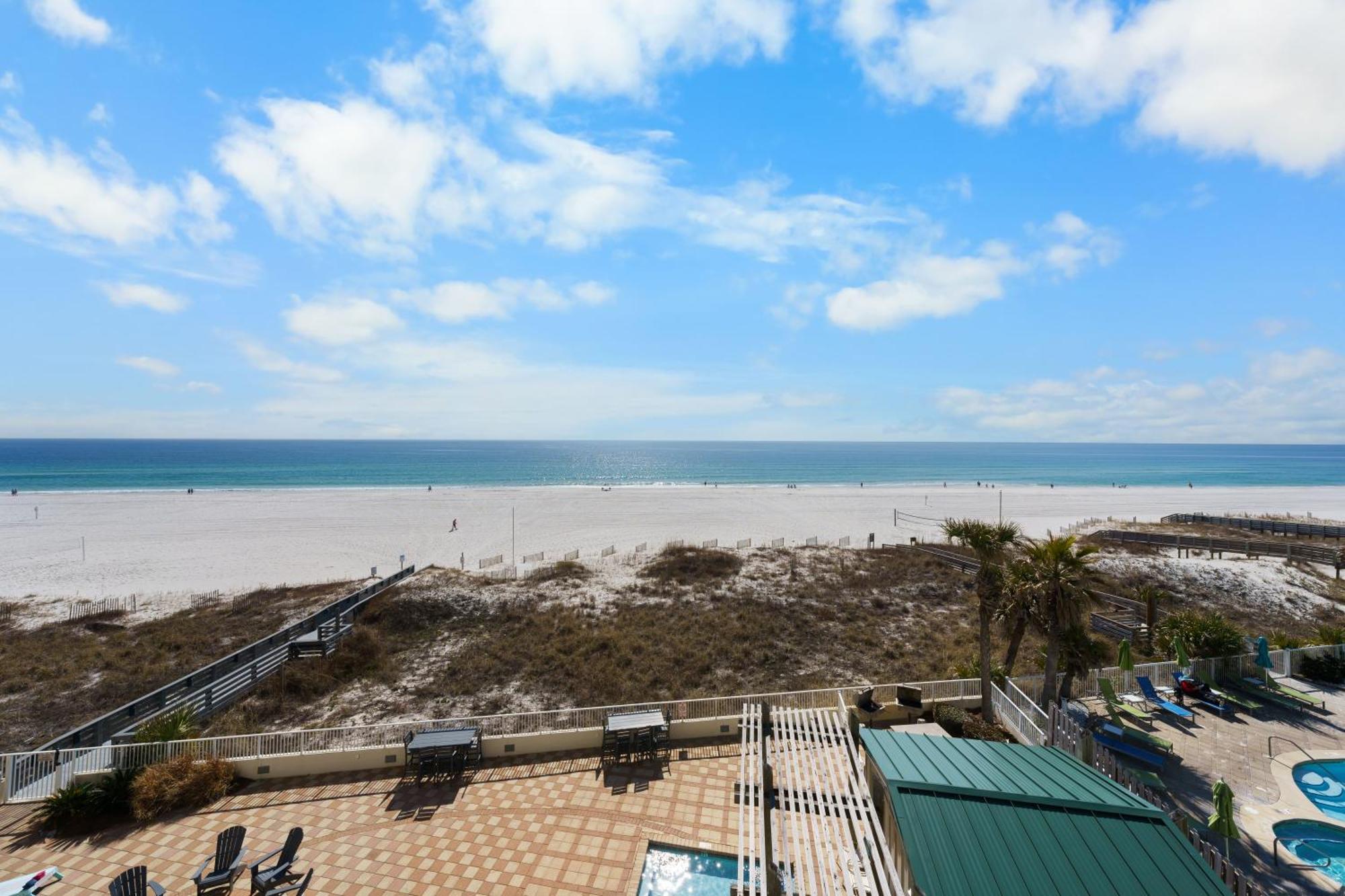 Shoalwater Apartment *