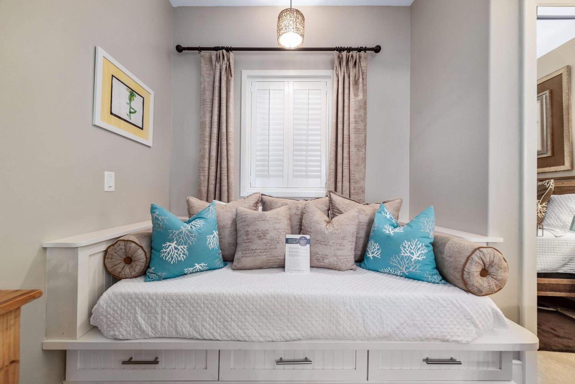 Turquoise Place 2802c *