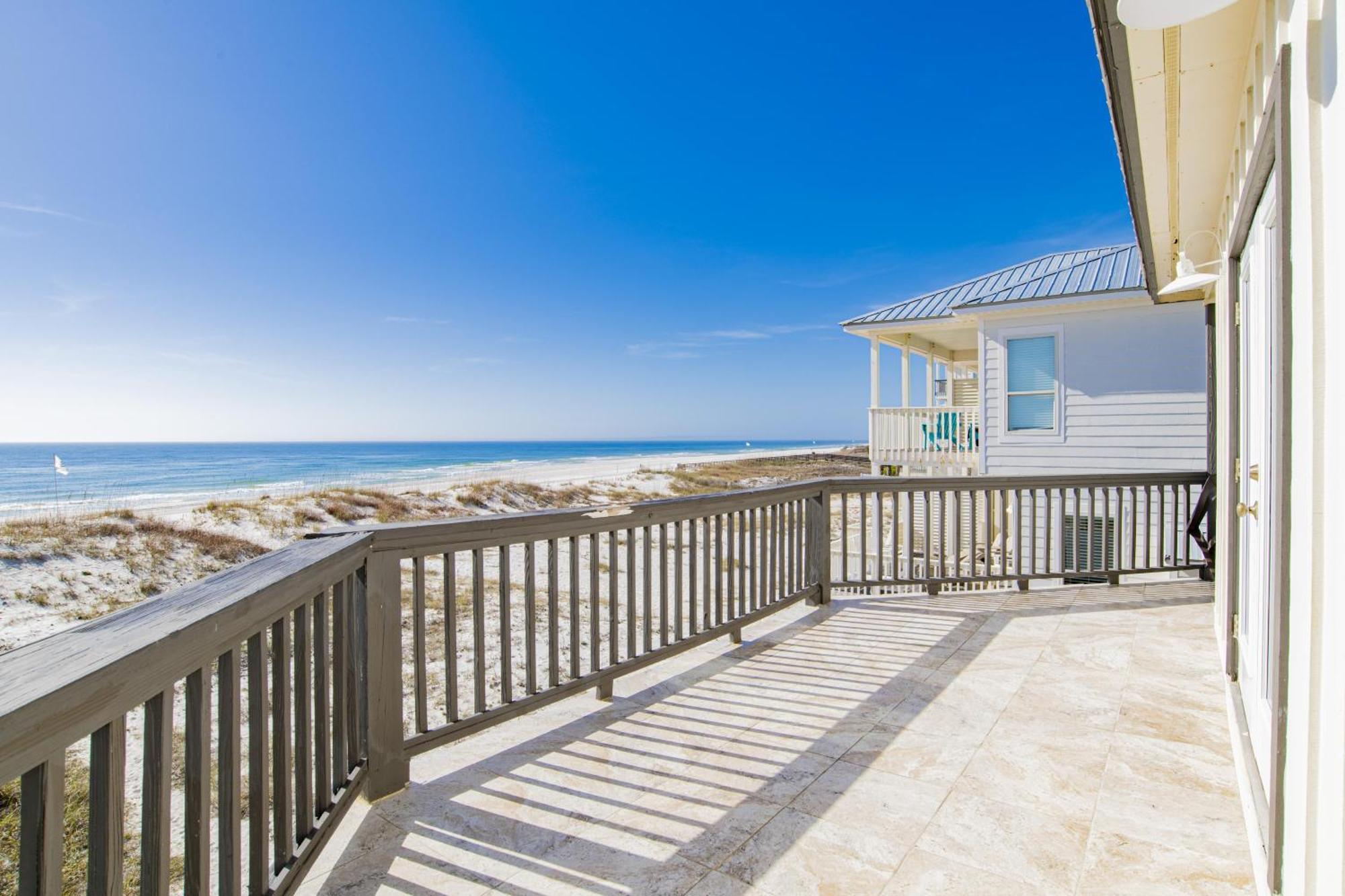 Halekaii 2 Gulf Front W-private Pool, Great Location! Alvacationrentals Holiday home