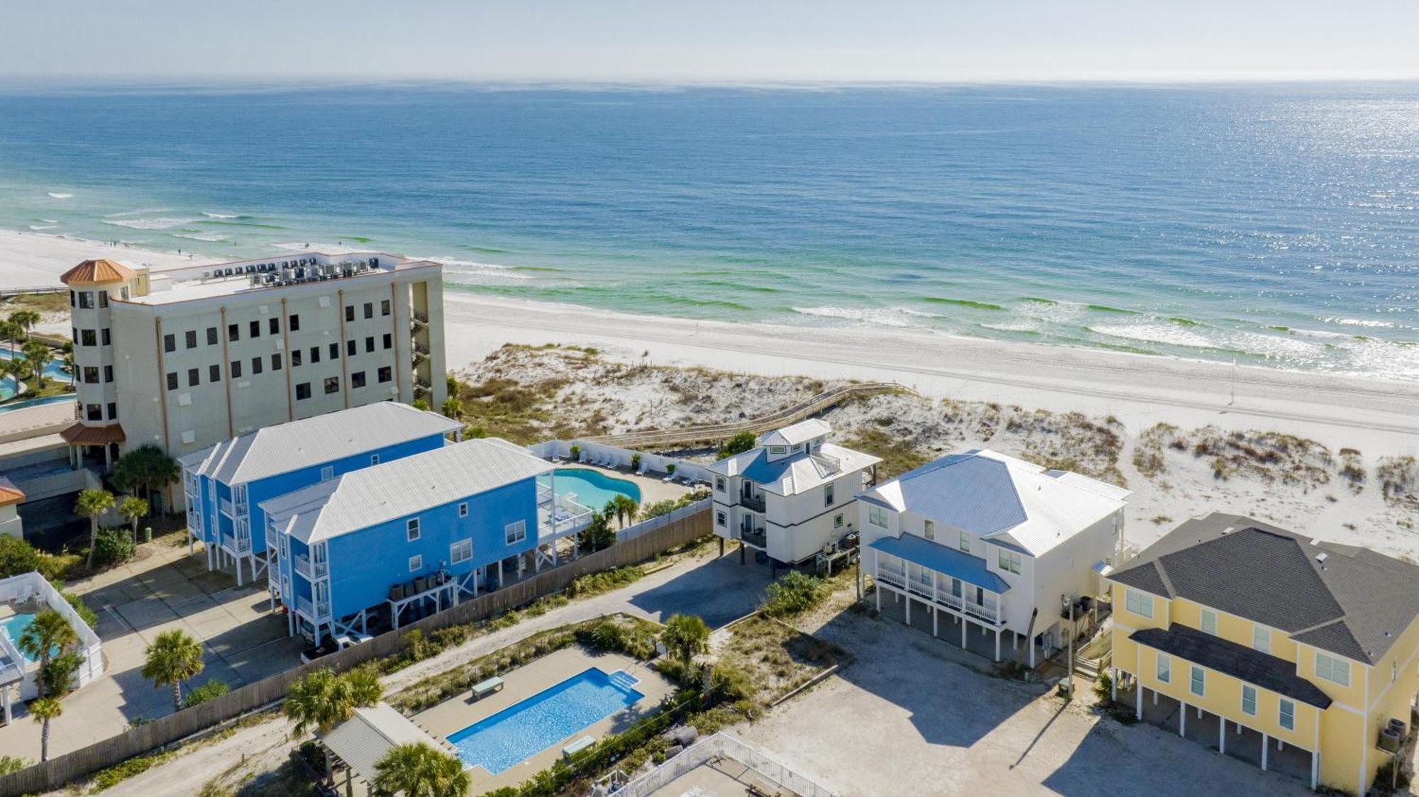 Holiday home Halekaii 2 Gulf Front W-private Pool, Great Location! Alvacationrentals *