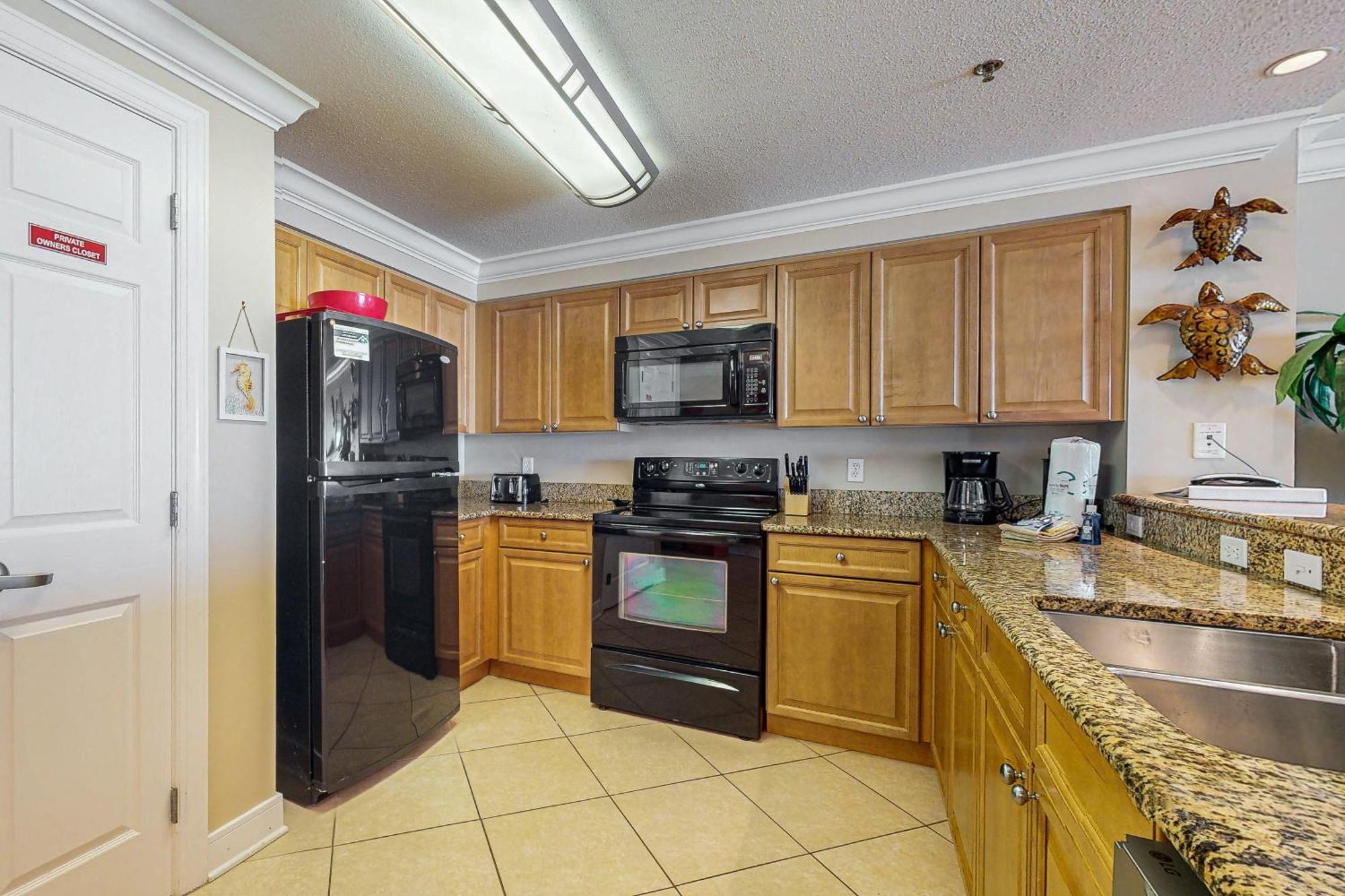 Escapes! To The Shores #204 * Orange Beach
