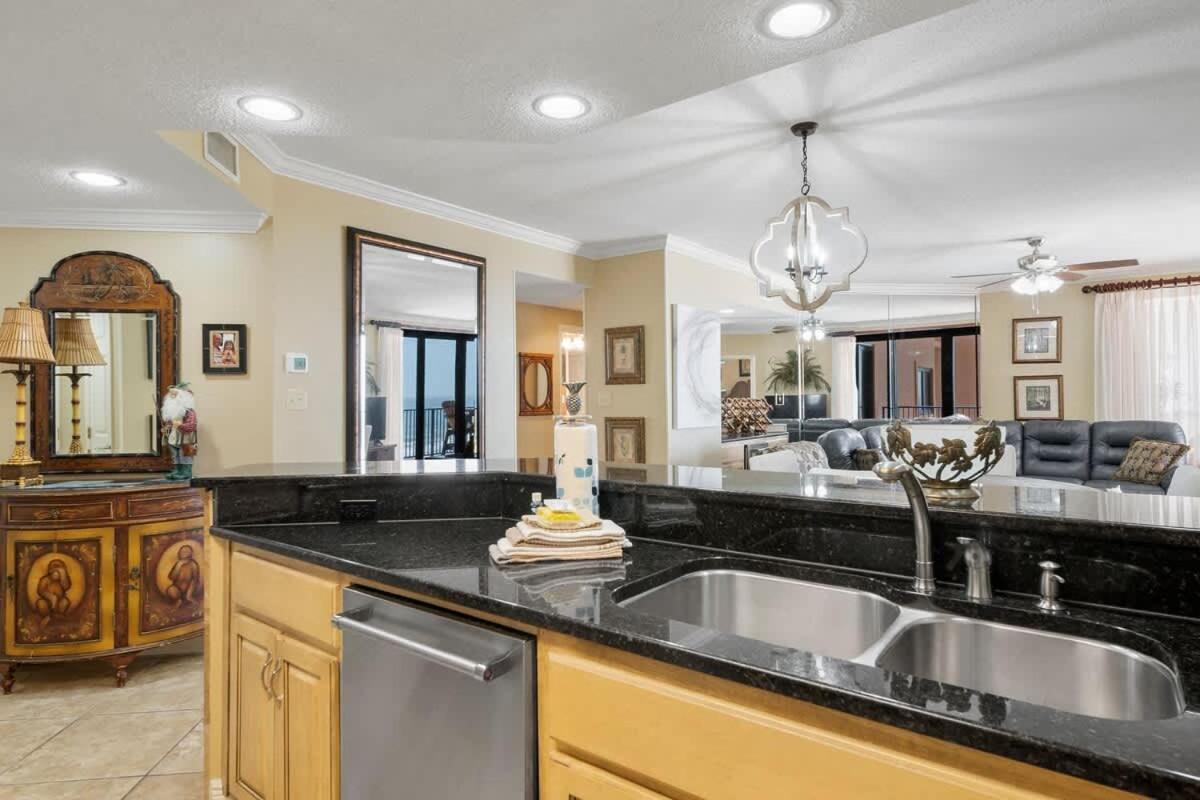 Four Seasons 501e By Current Tides Vacation Holiday home *