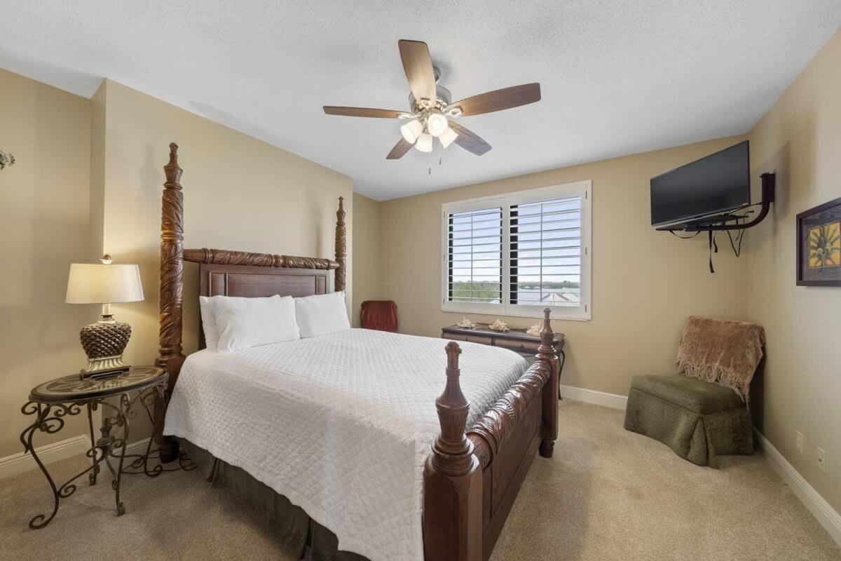 Four Seasons 501e By Current Tides Vacation Holiday home *
