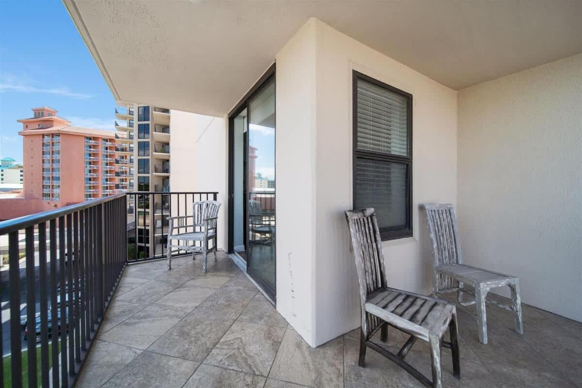 Phoenix East 511 By Current Tides Vacation Holiday home