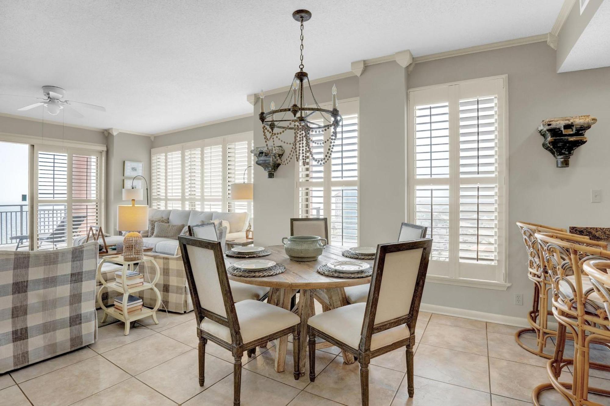 Seachase 1405w By Liquid Life Apartment