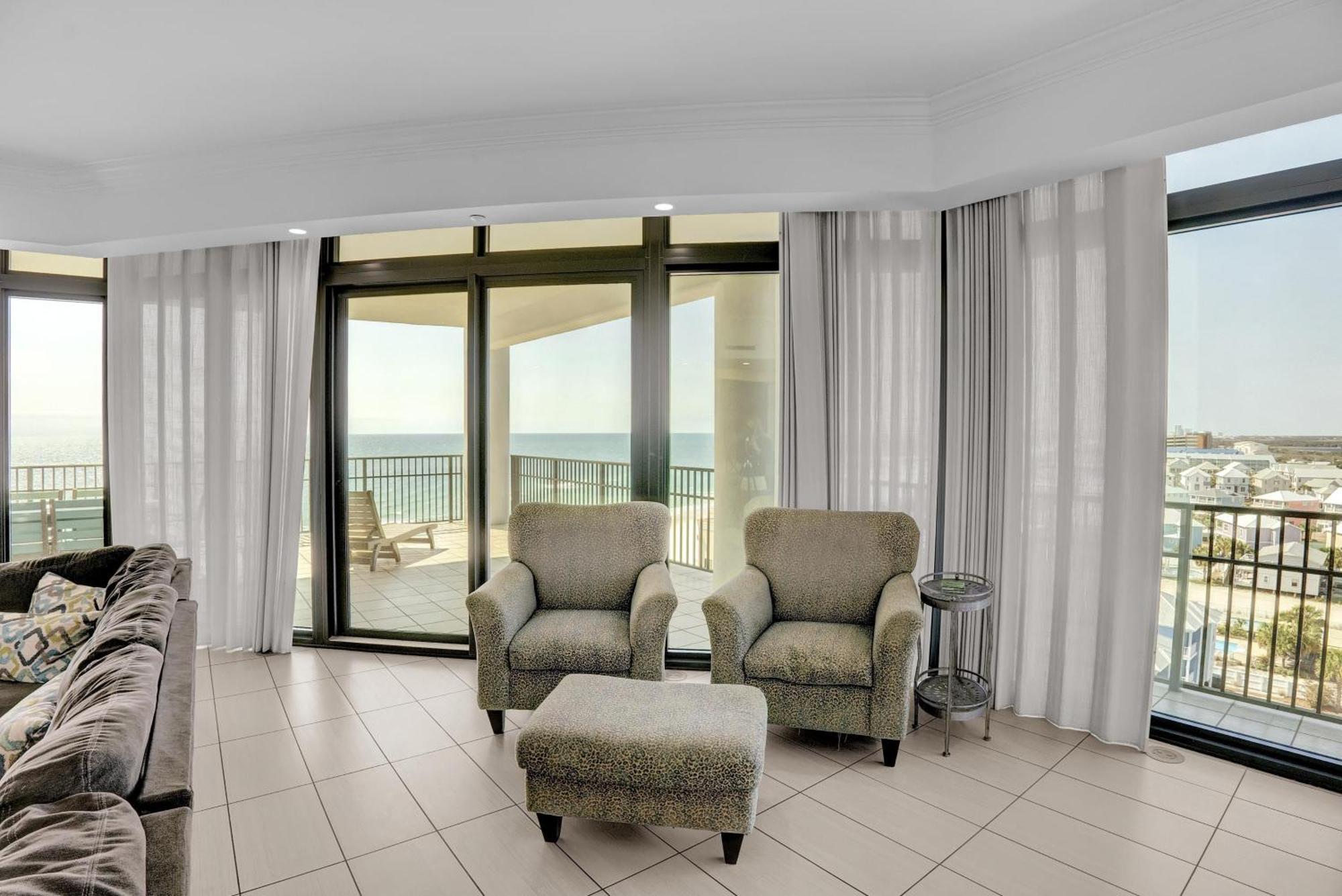 Apartment The Oasis At Orange 801 By Liquid Life