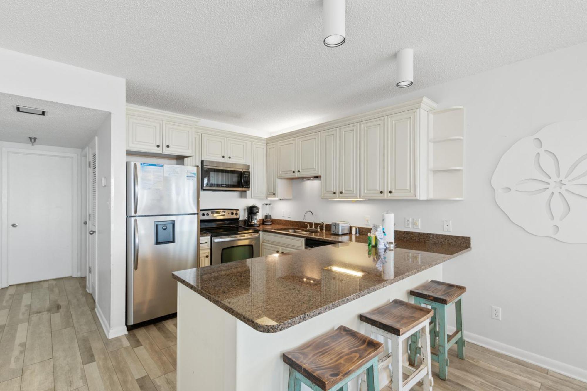 Romar Place 401 Apartment