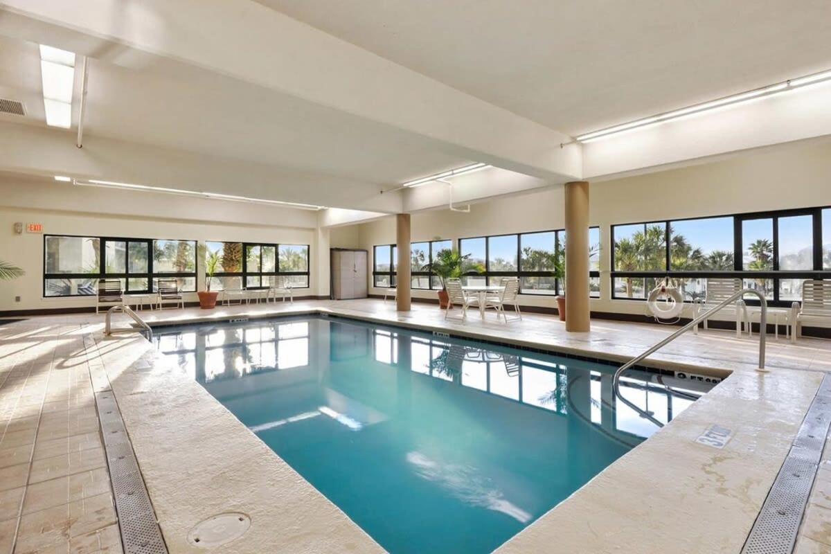 Holiday home Palms 304 3rd Floor 3 Bedrooms 3 Baths Corner Unit Front