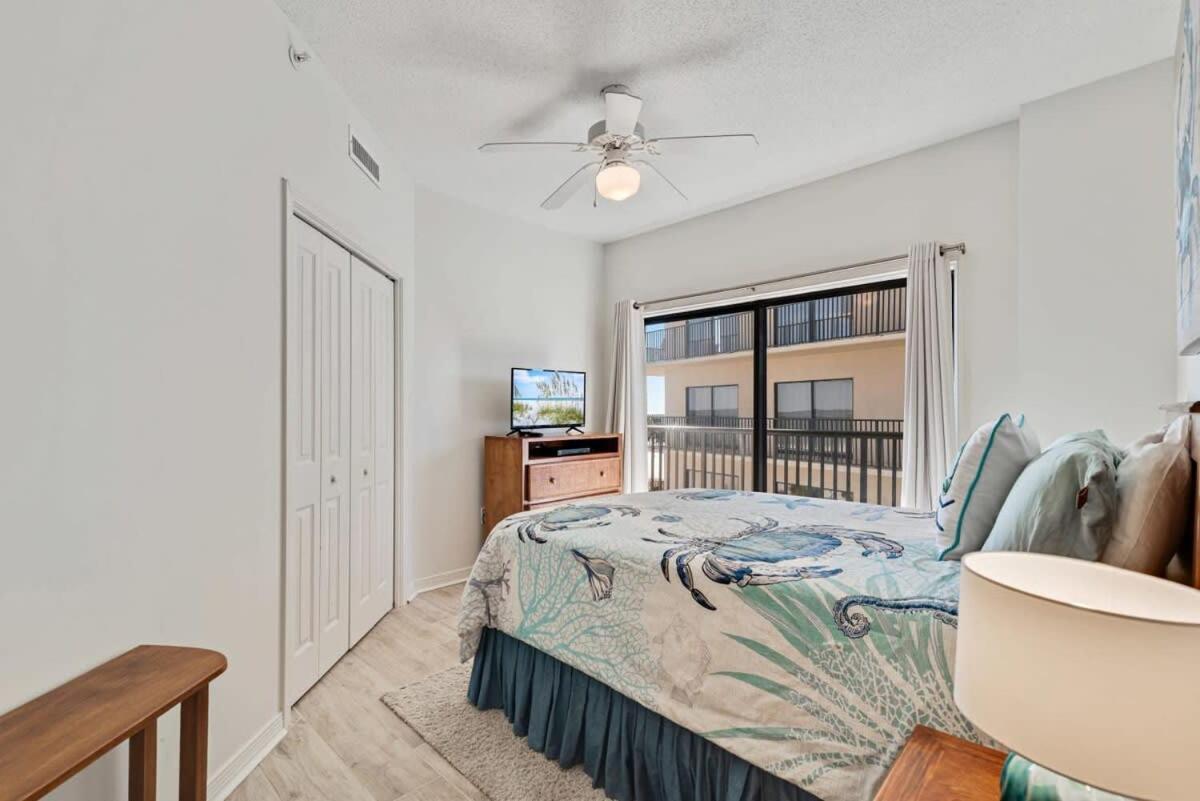 Palms 304 3rd Floor 3 Bedrooms 3 Baths Corner Unit Front Holiday home Orange Beach