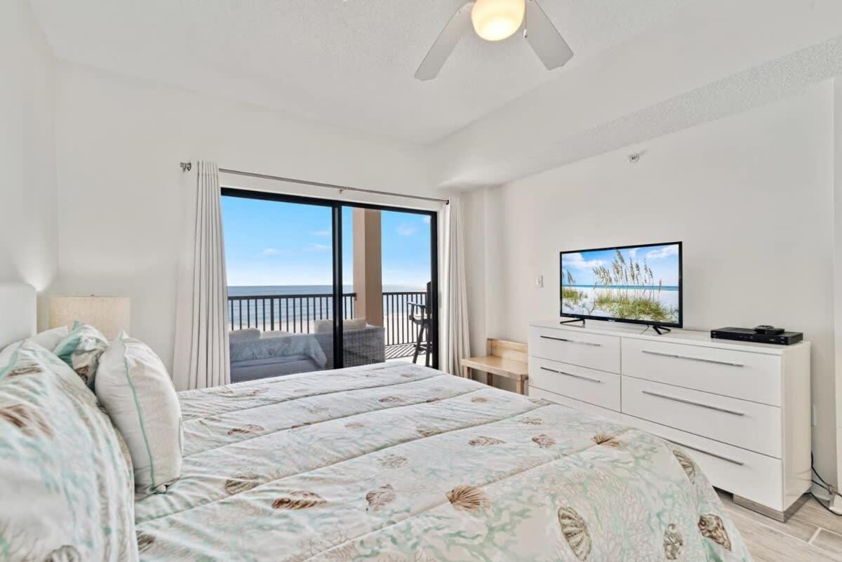 Palms 304 3rd Floor 3 Bedrooms 3 Baths Corner Unit Front Holiday home *