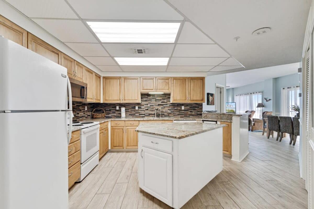 Holiday home Palms 304 3rd Floor 3 Bedrooms 3 Baths Corner Unit Front *