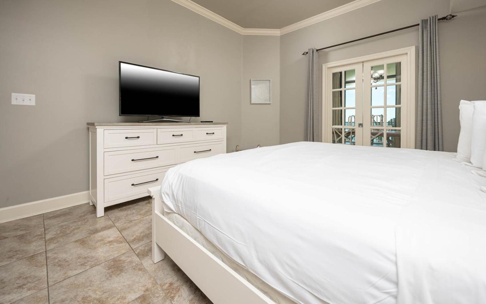 Apartment Phoenix West 1802 *