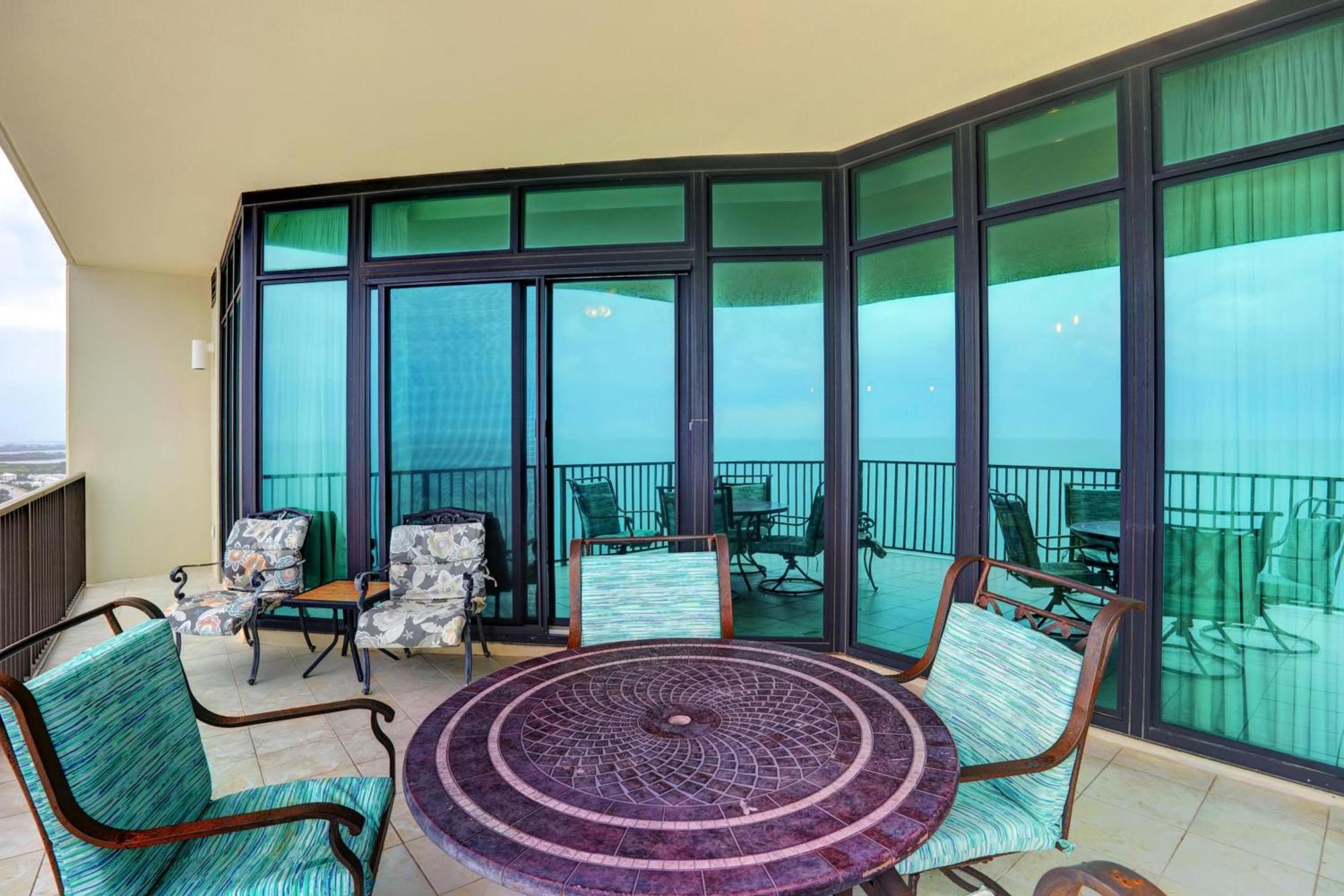 Phoenix West 2303 Holiday home