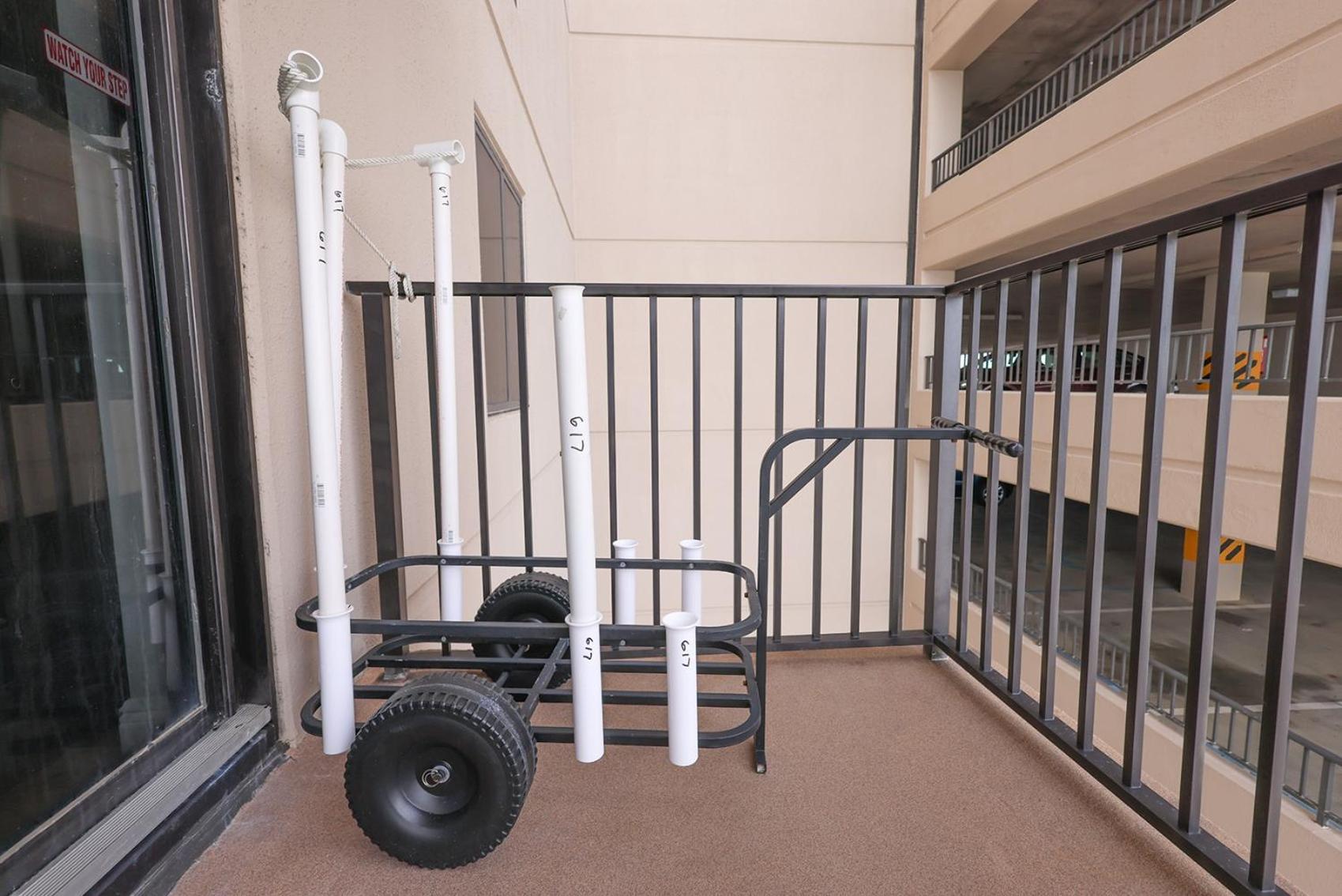 Apartment Phoenix X 617 *