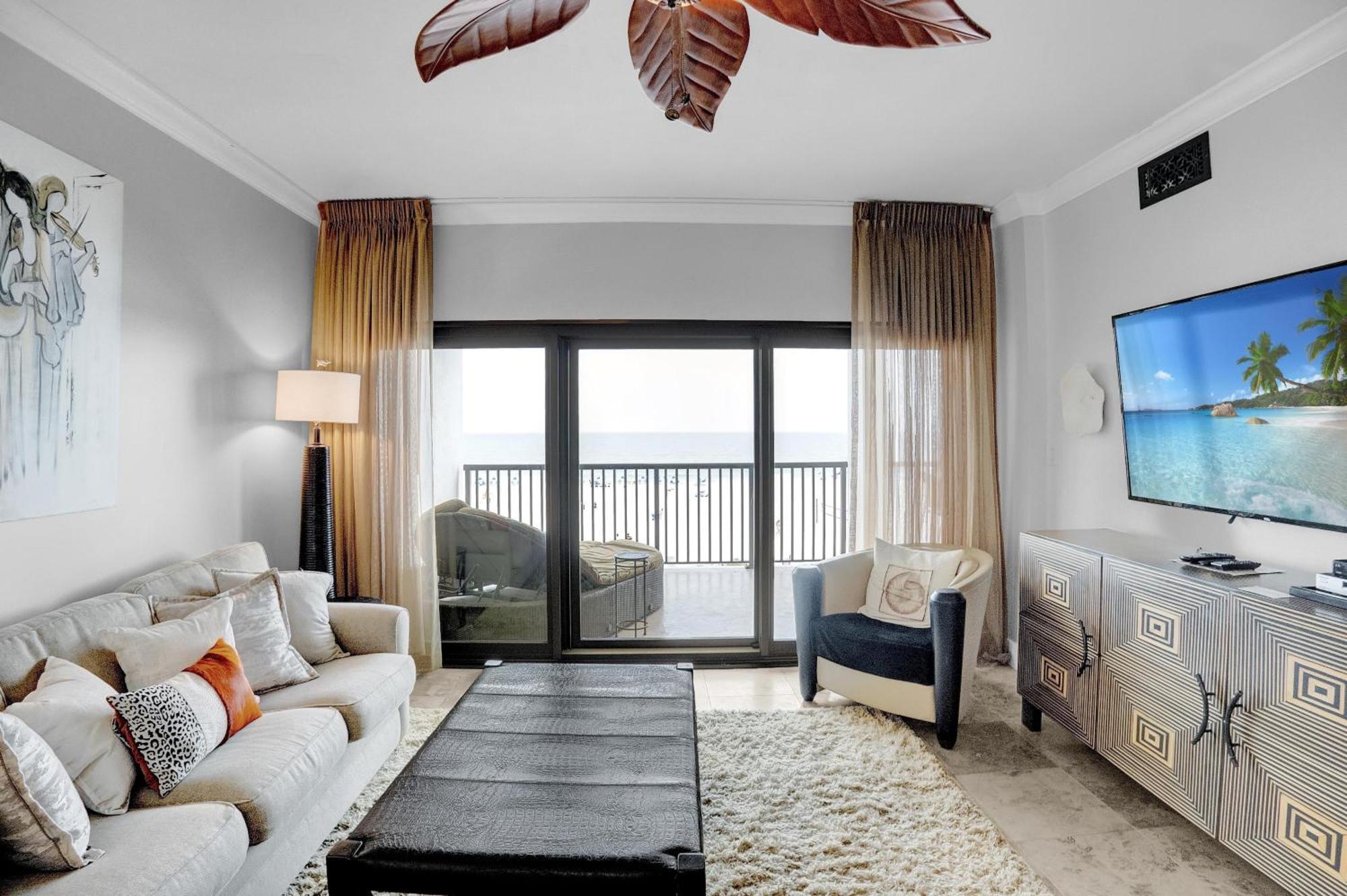 The Palms 313a Holiday home *
