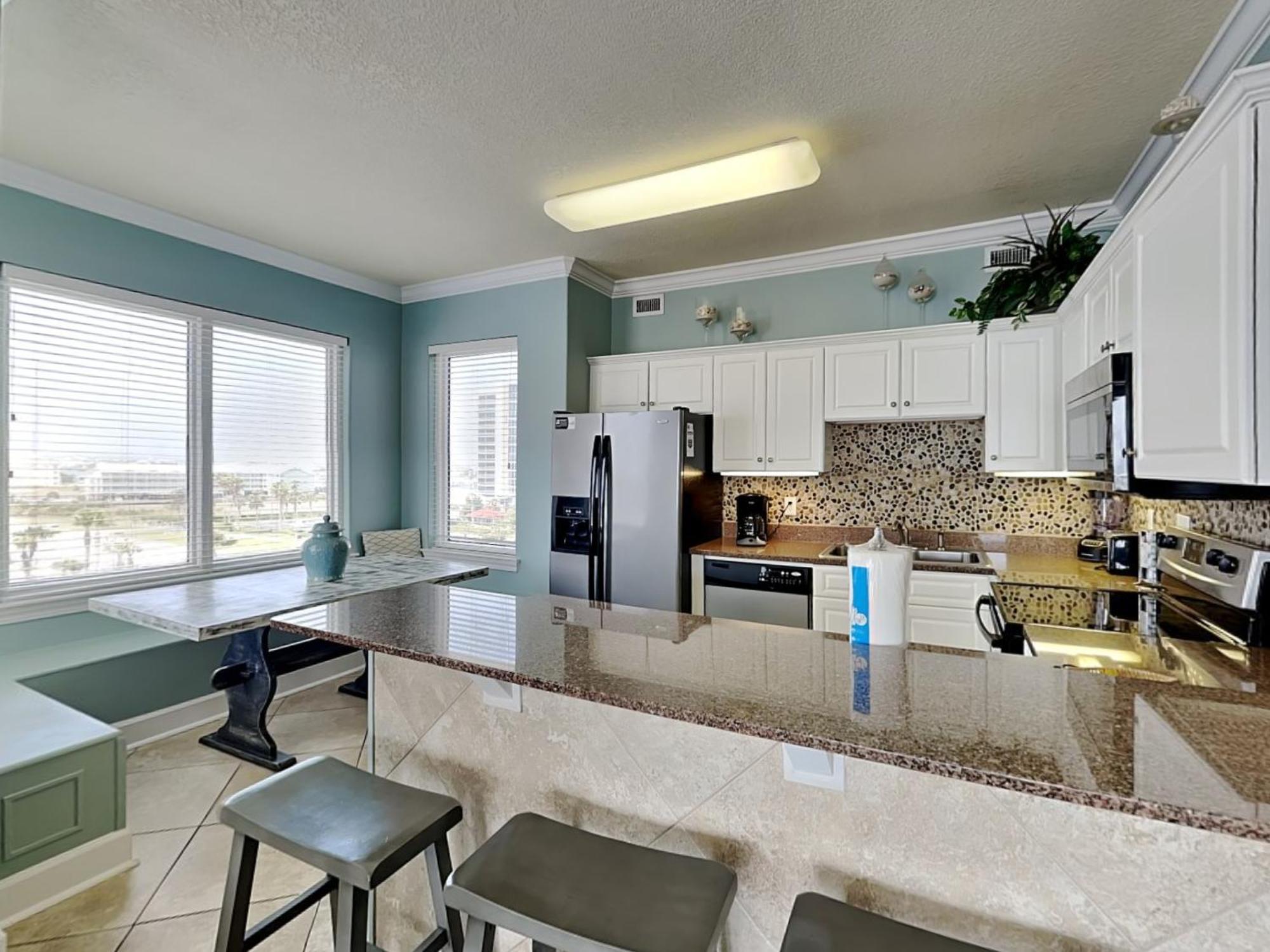 Apartment Regency Isle #512