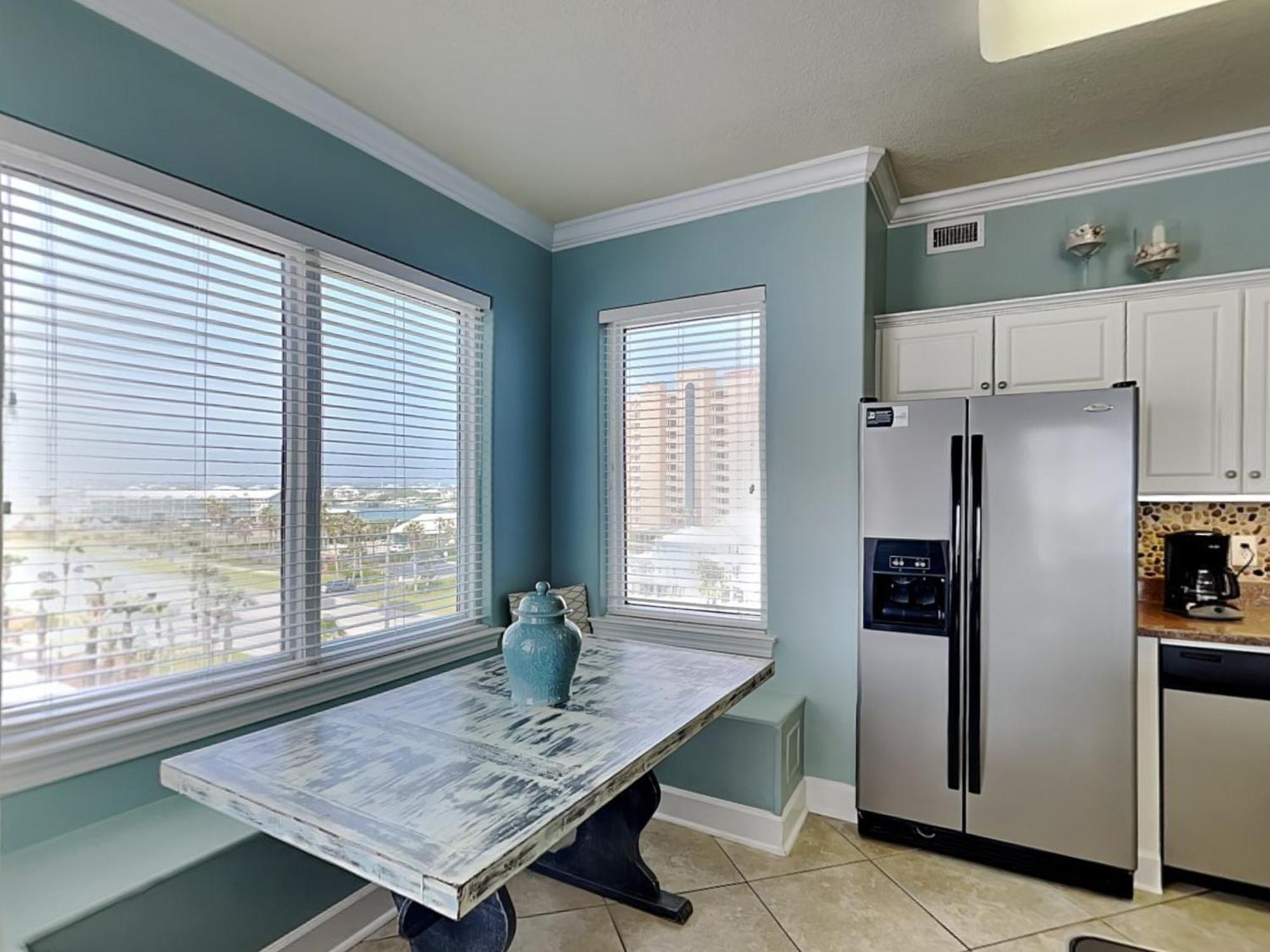 Apartment Regency Isle #512
