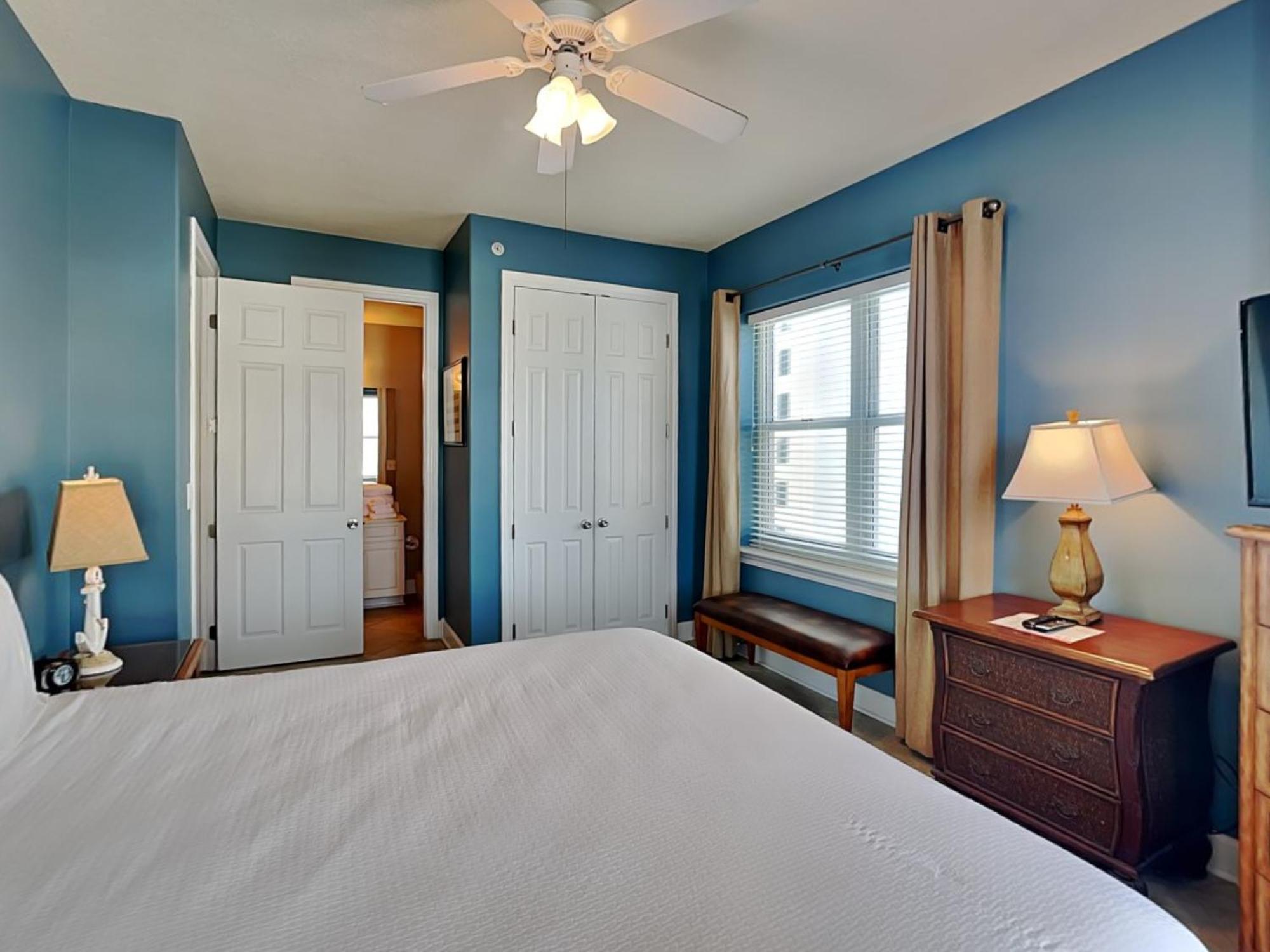 Regency Isle #512 Apartment *