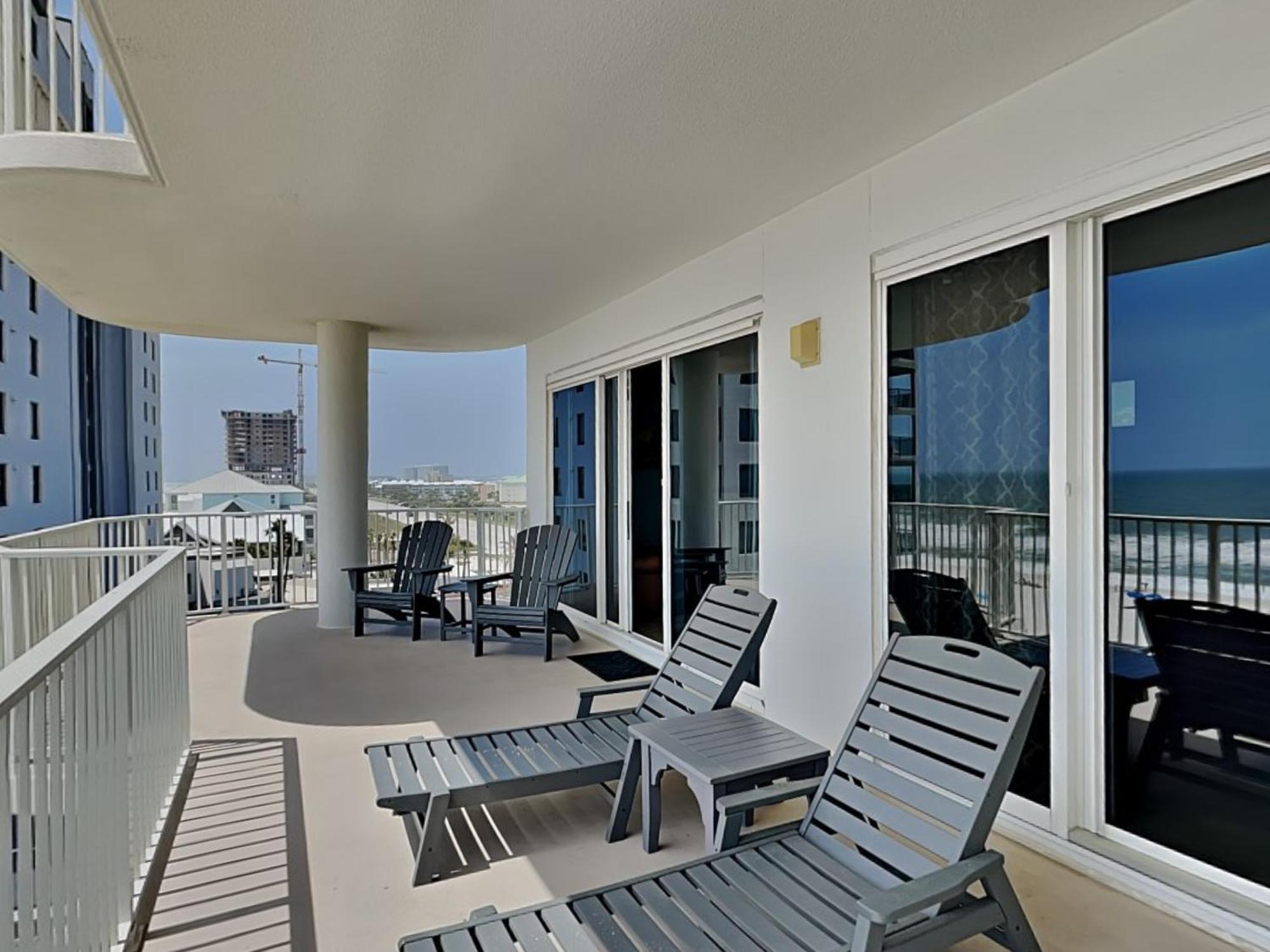 Regency Isle #512 Apartment