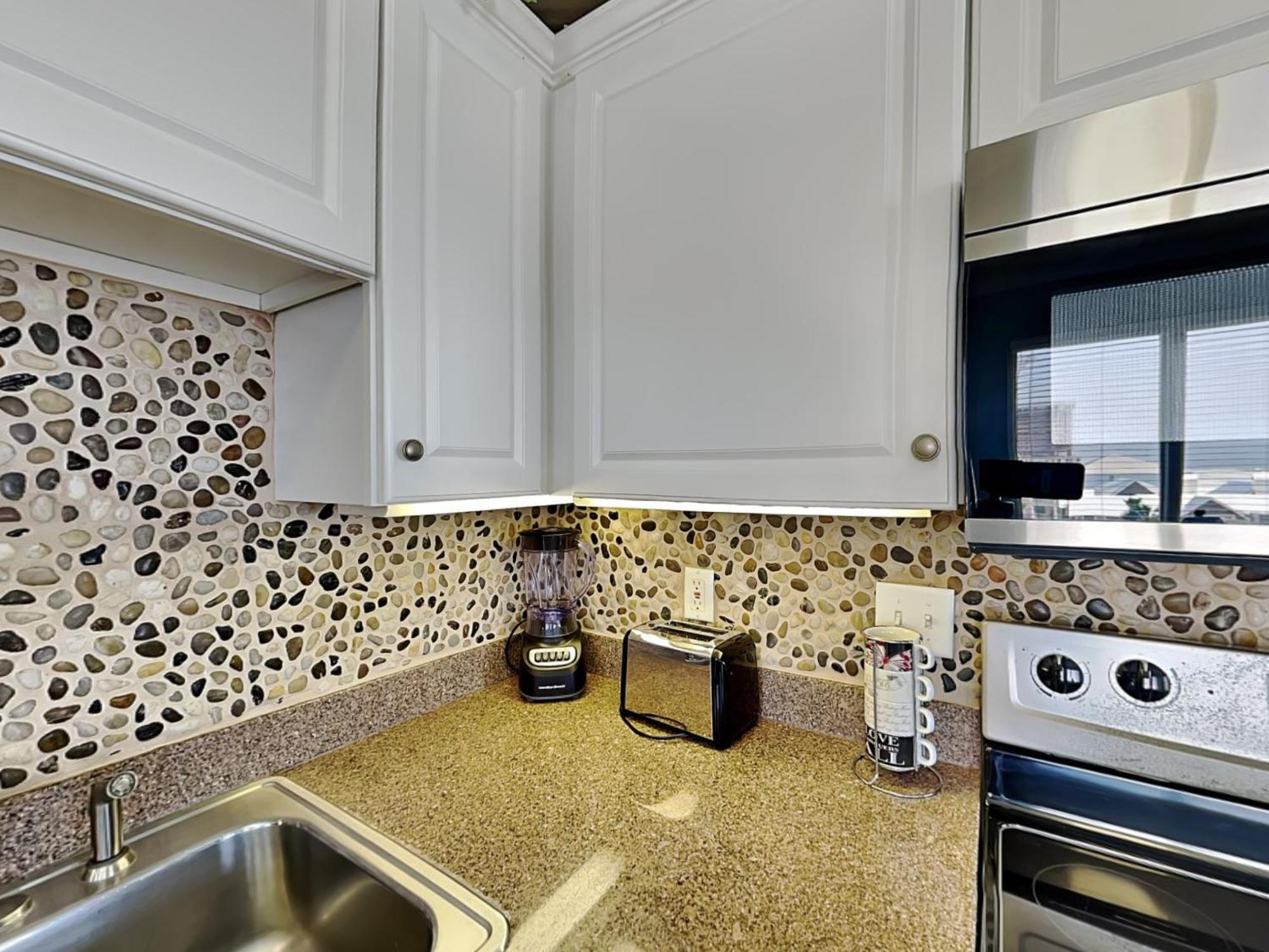 Apartment Regency Isle #512